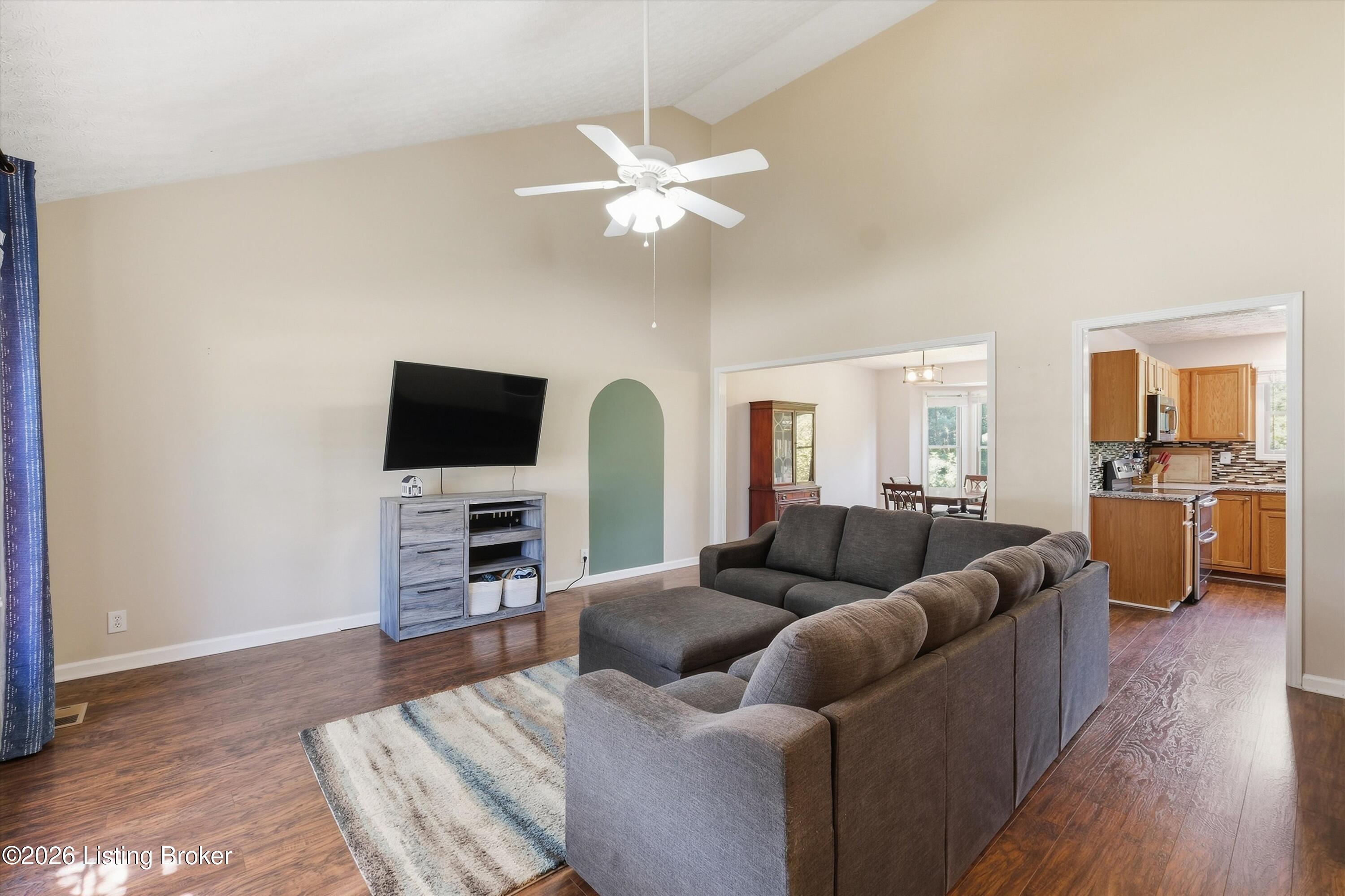 5208 Rainmaker Ct Property Photo 6