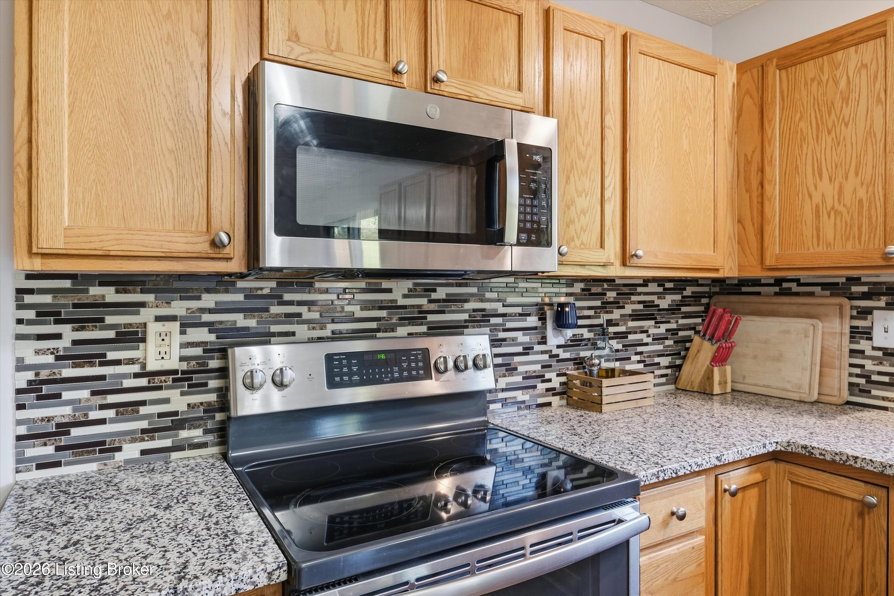 5208 Rainmaker Ct Property Photo 11