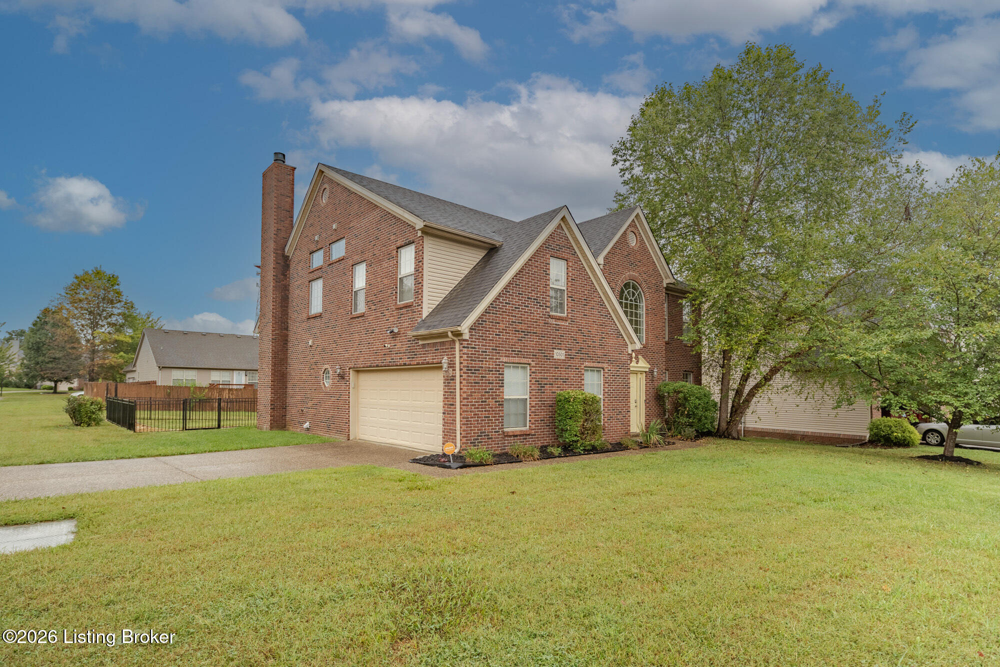 10501 Providence Dr Property Photo 4