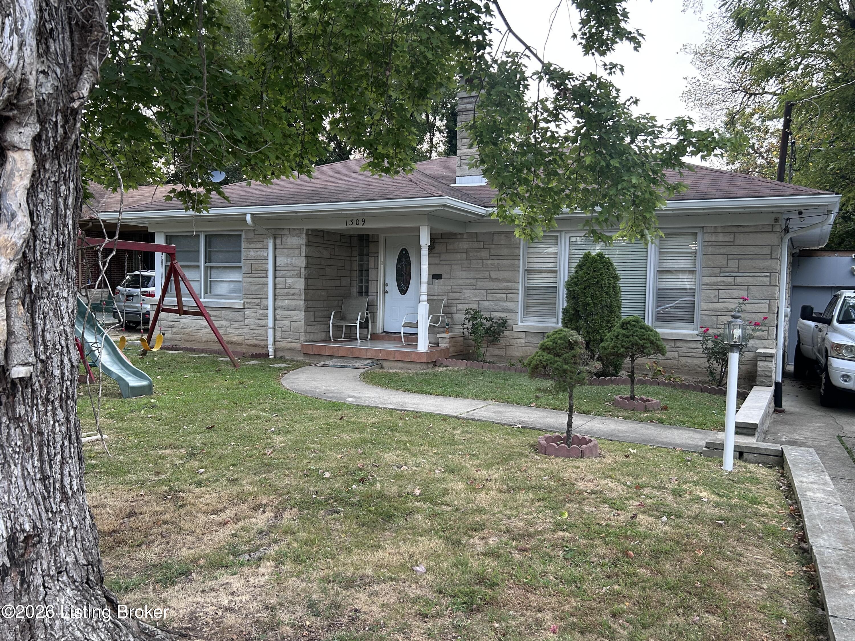 1309 Carol Jean Ct