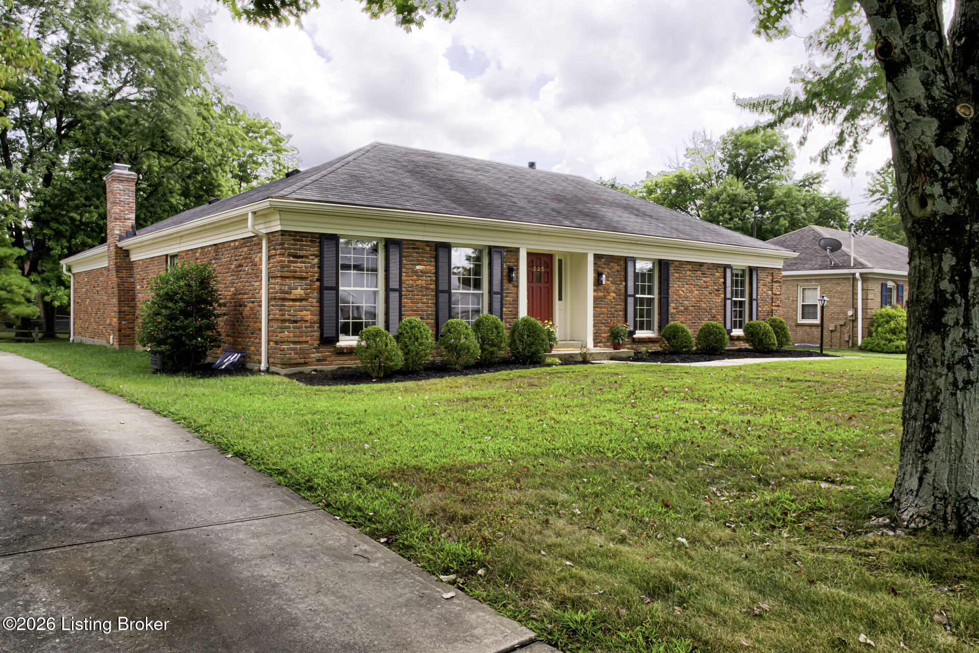 225 Moser Rd Property Photo 1