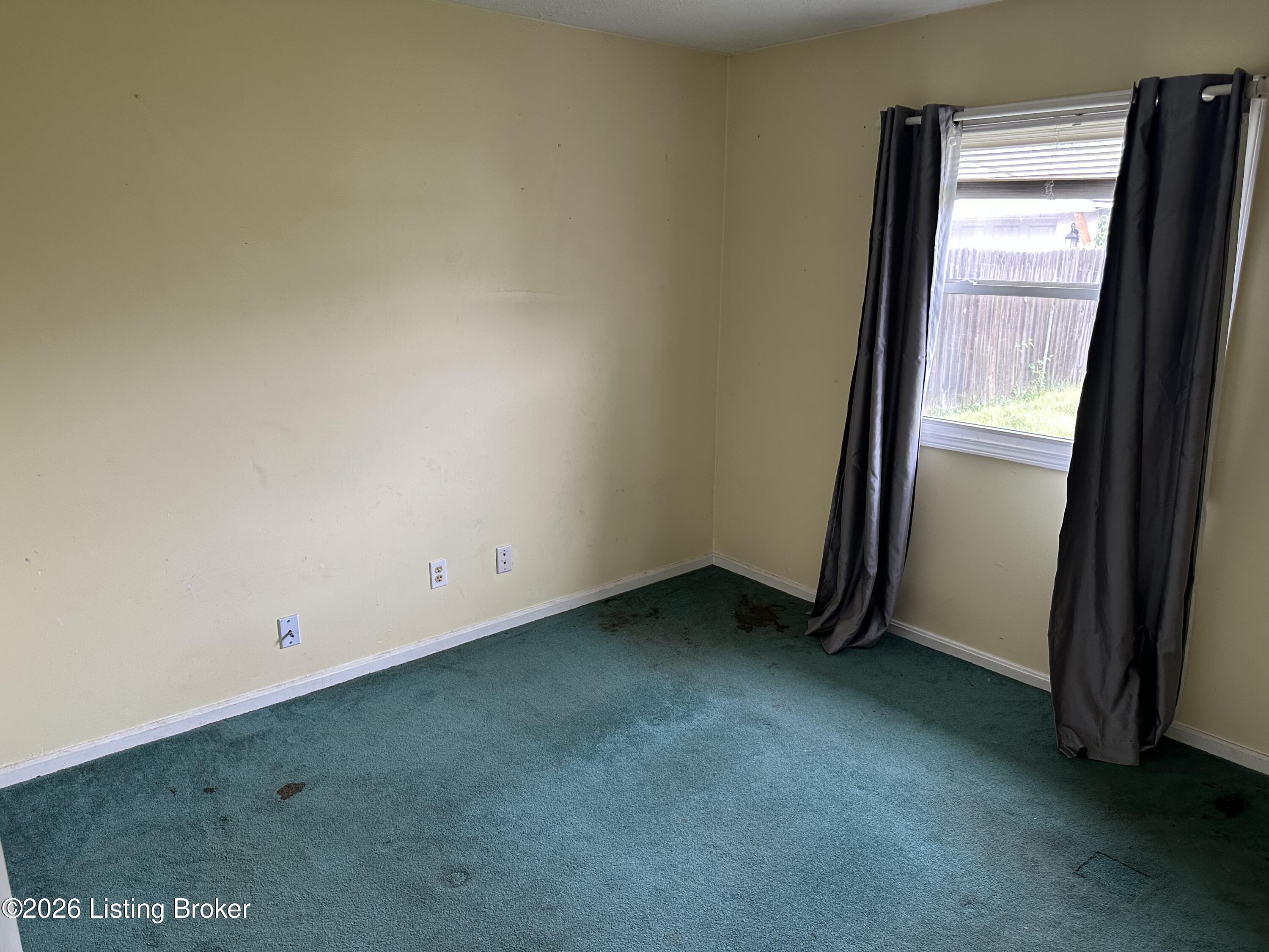 2827 Whitlock St Property Photo 9