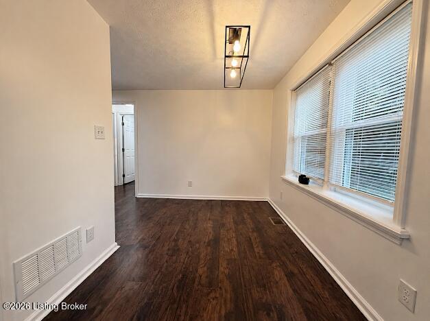 344 Plaza Ave Property Photo 7
