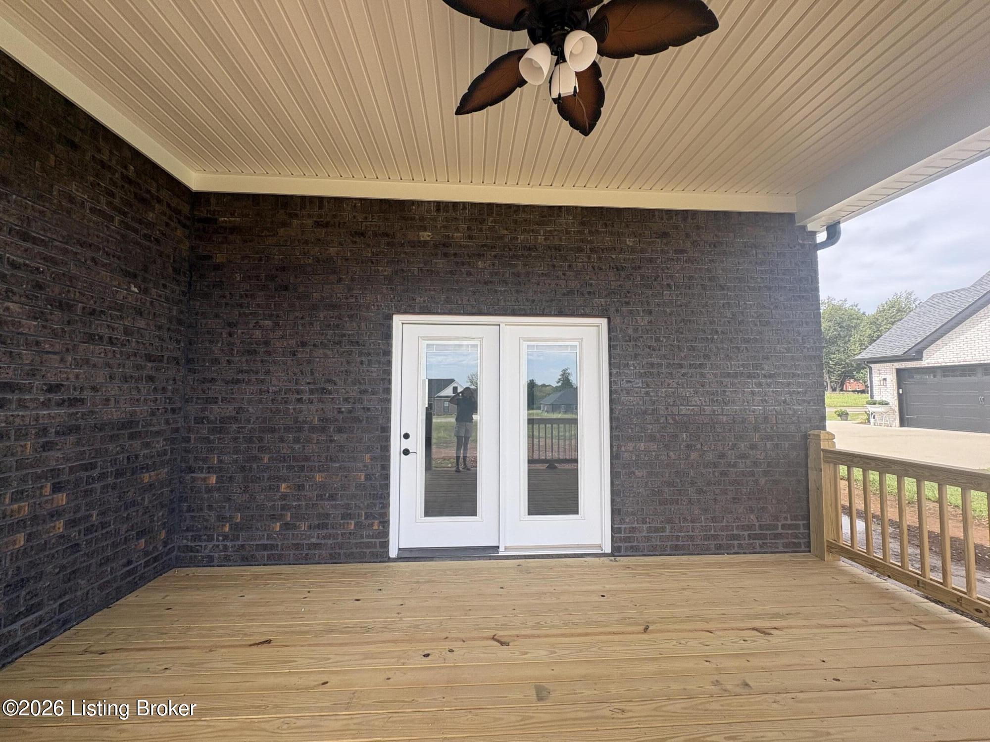 202 Wendover Ct Property Photo 39