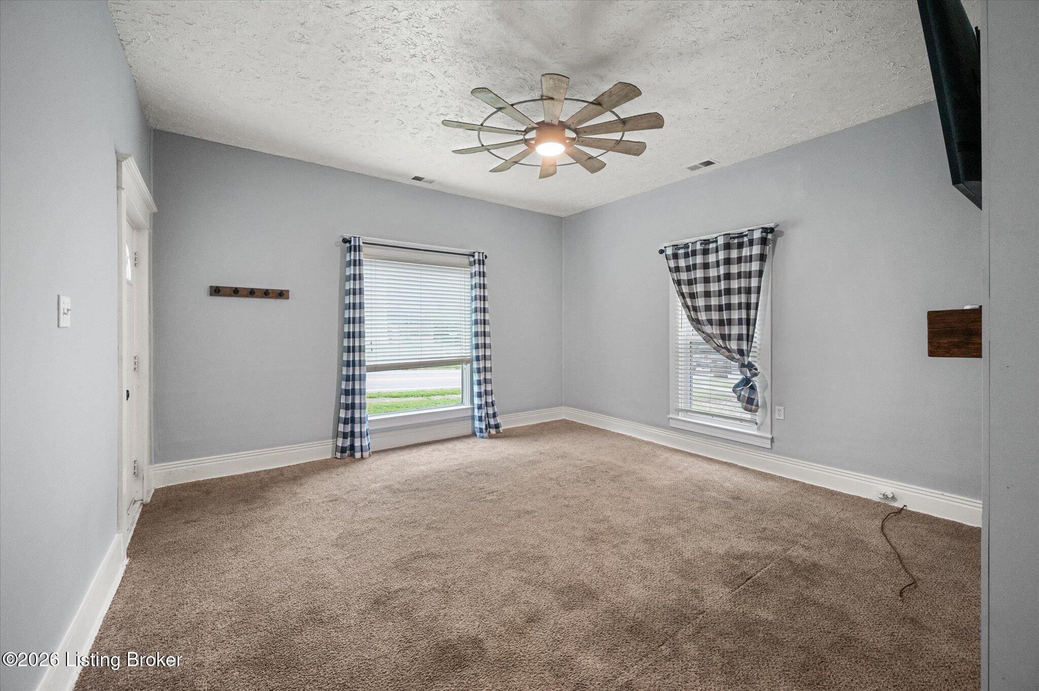 247 Elm St Property Photo 11
