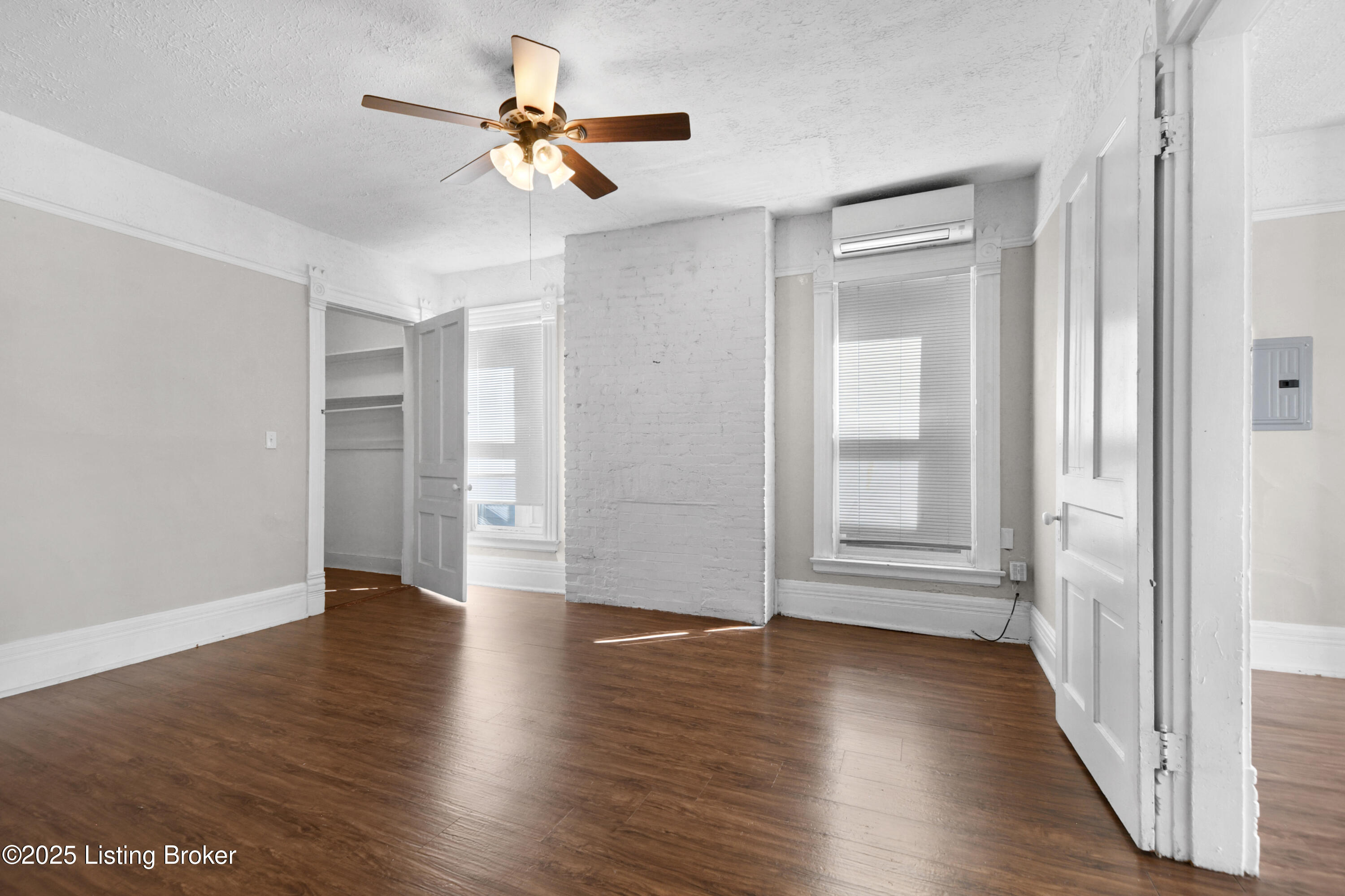 1347 S Floyd St Property Photo 10