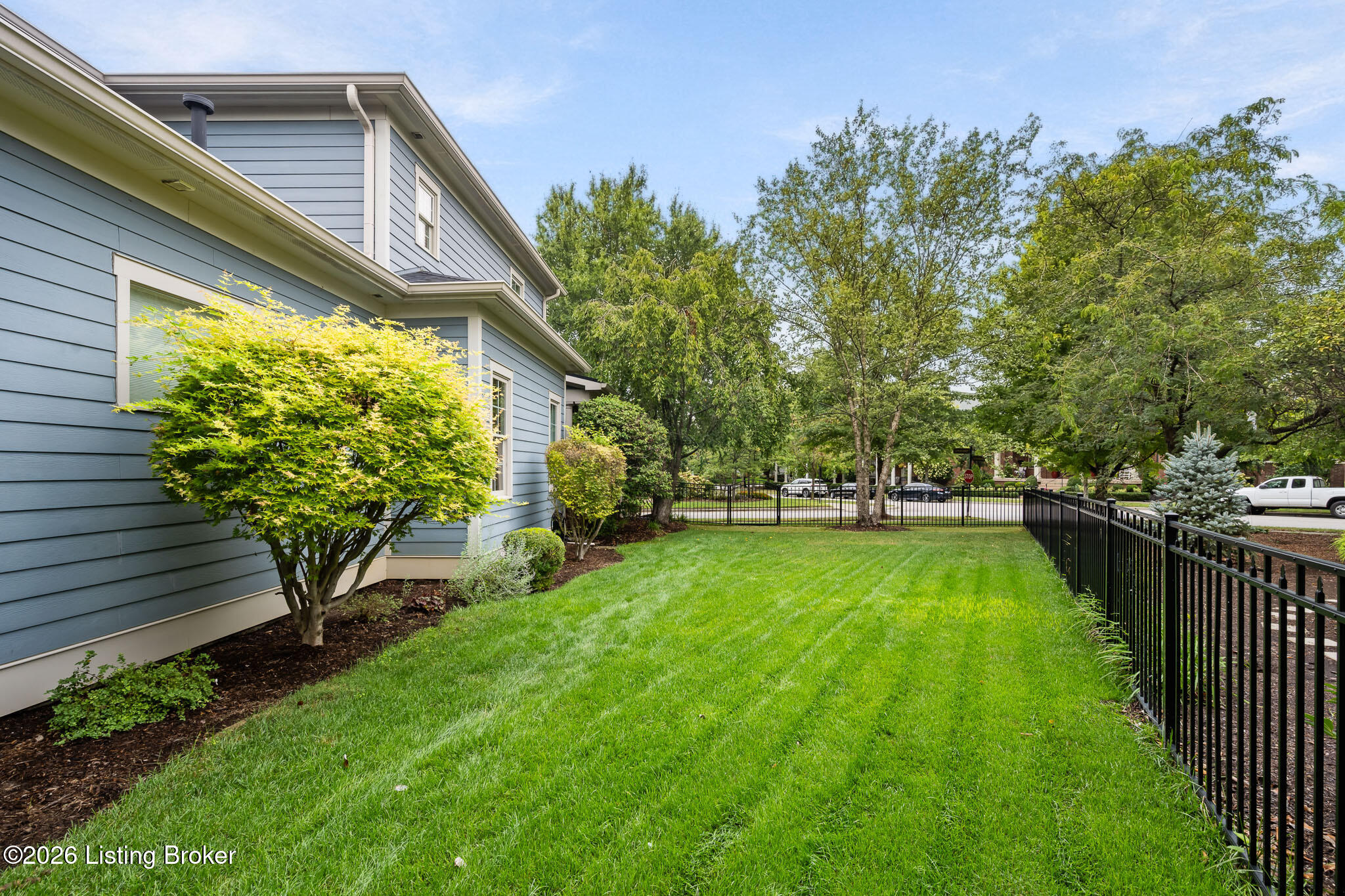 10500 Catfoot St Property Photo 3