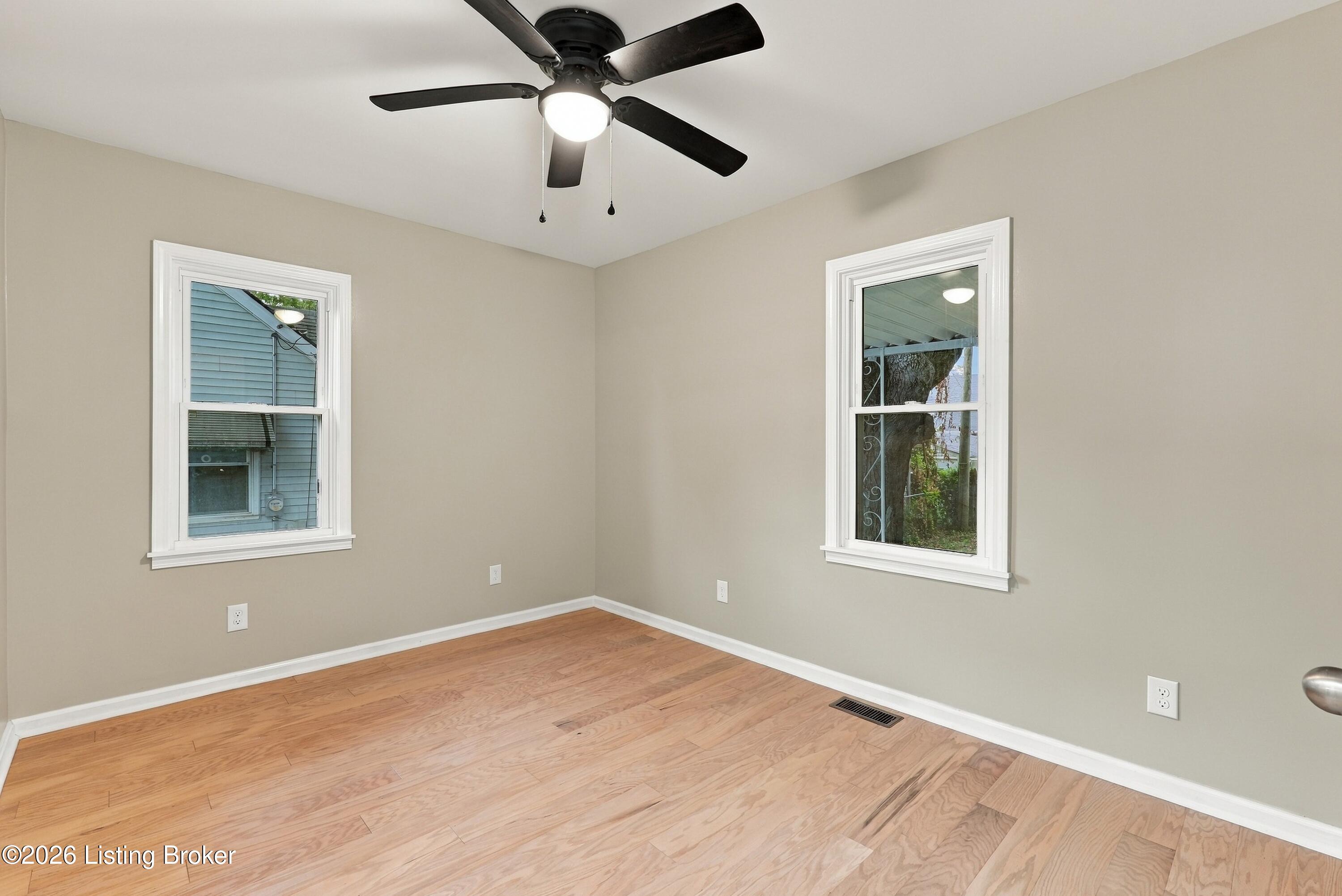 4210 Norbourne Blvd Property Photo 11