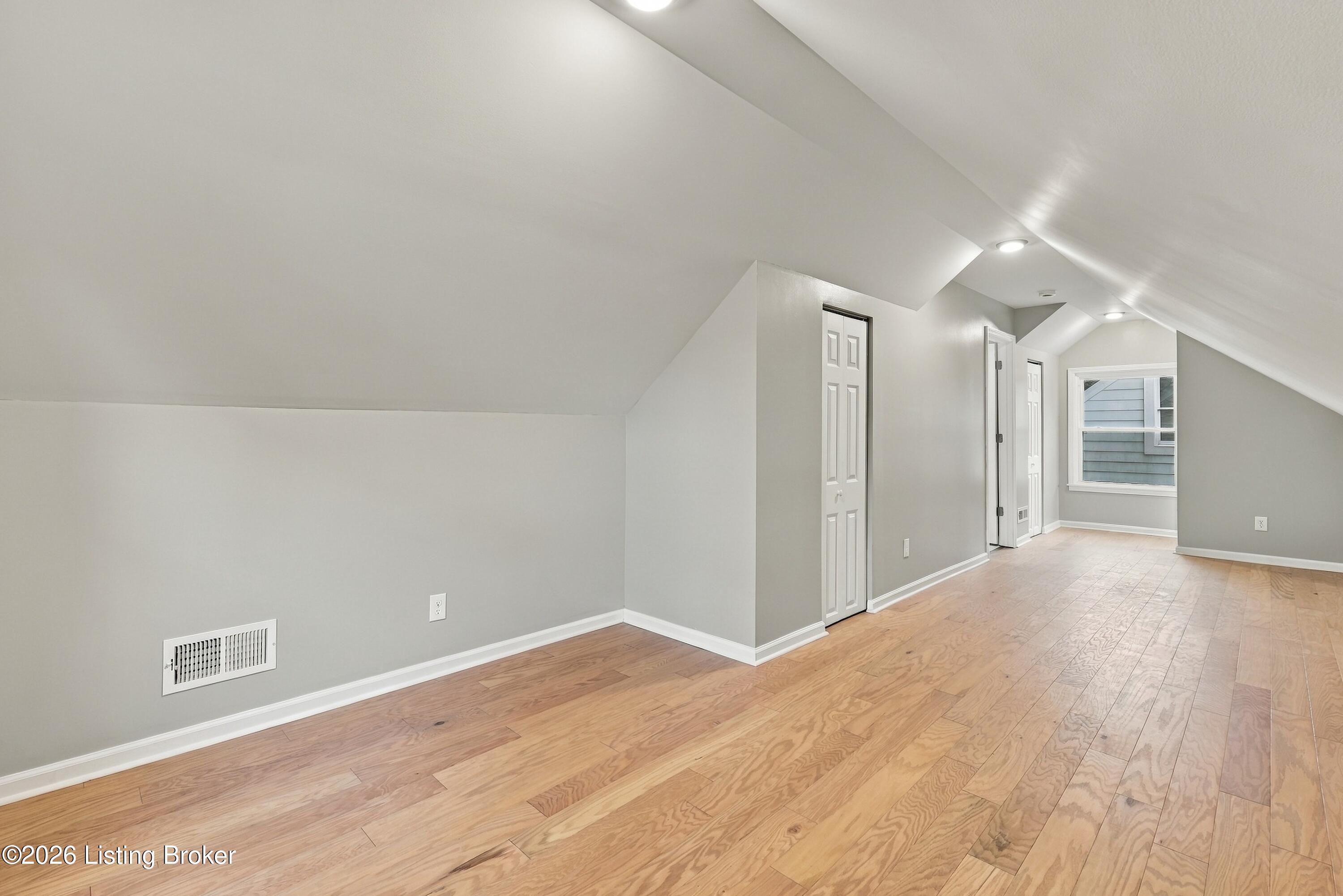 4210 Norbourne Blvd Property Photo 13