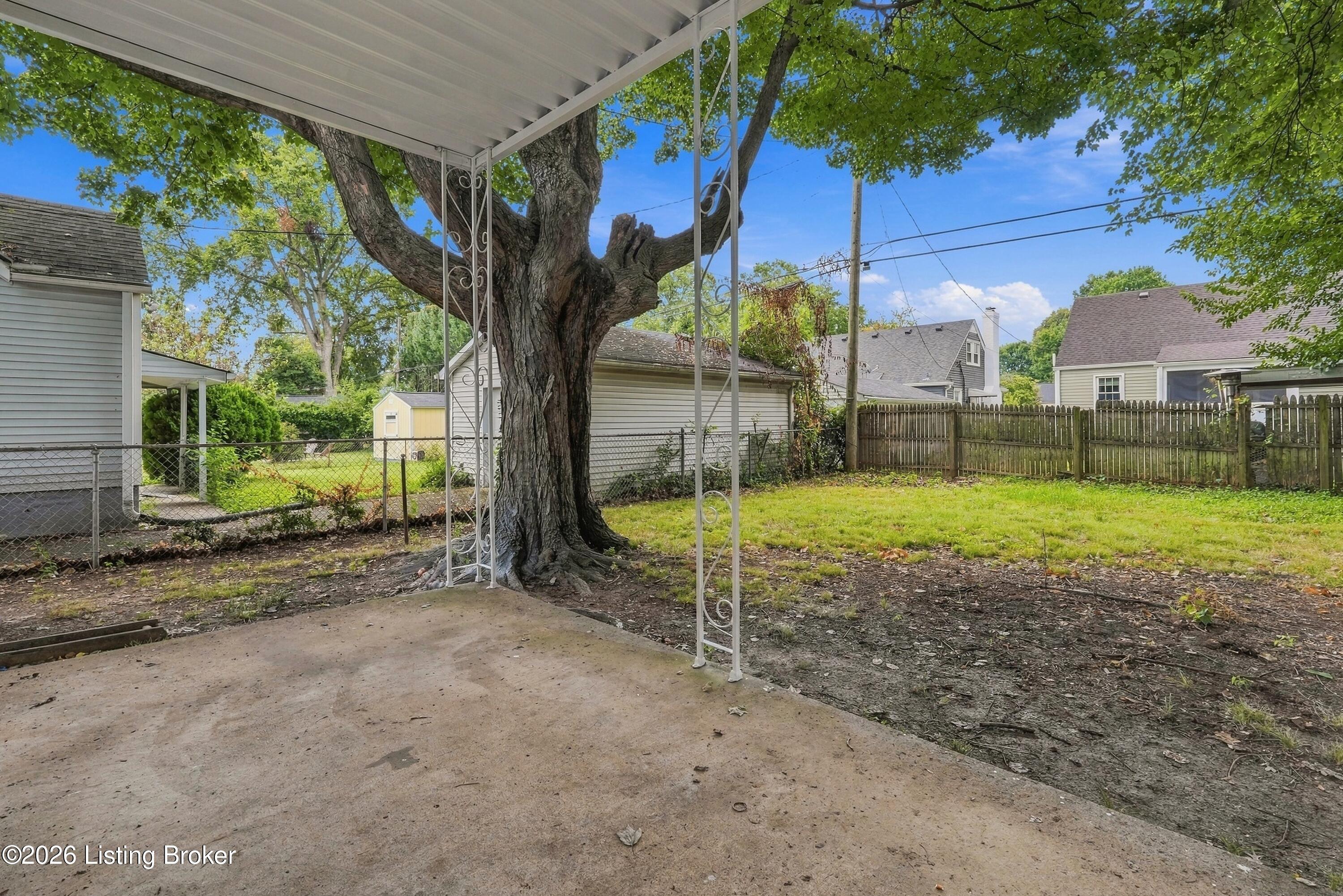 4210 Norbourne Blvd Property Photo 16