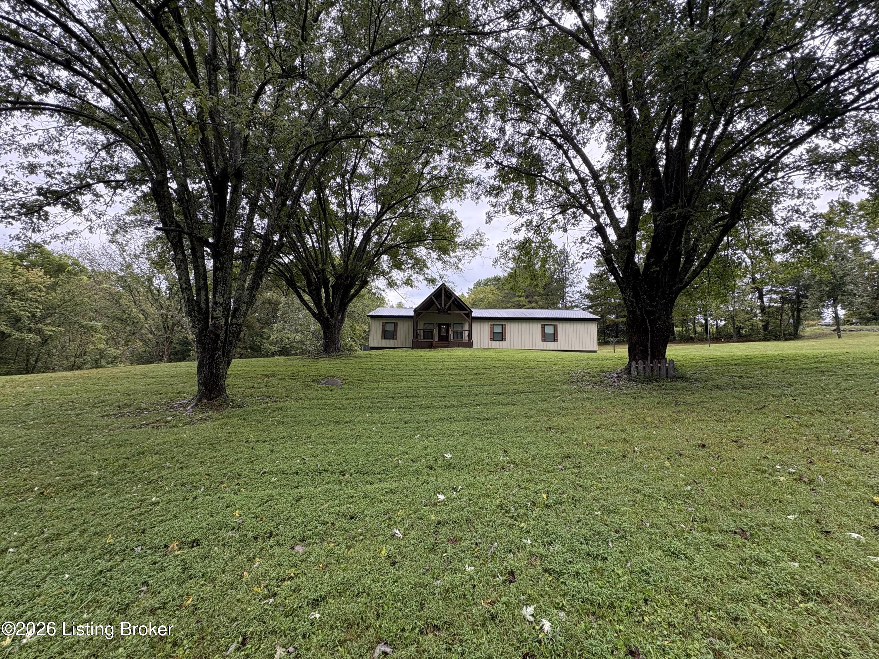 1825 Ky-1385 Property Photo 5