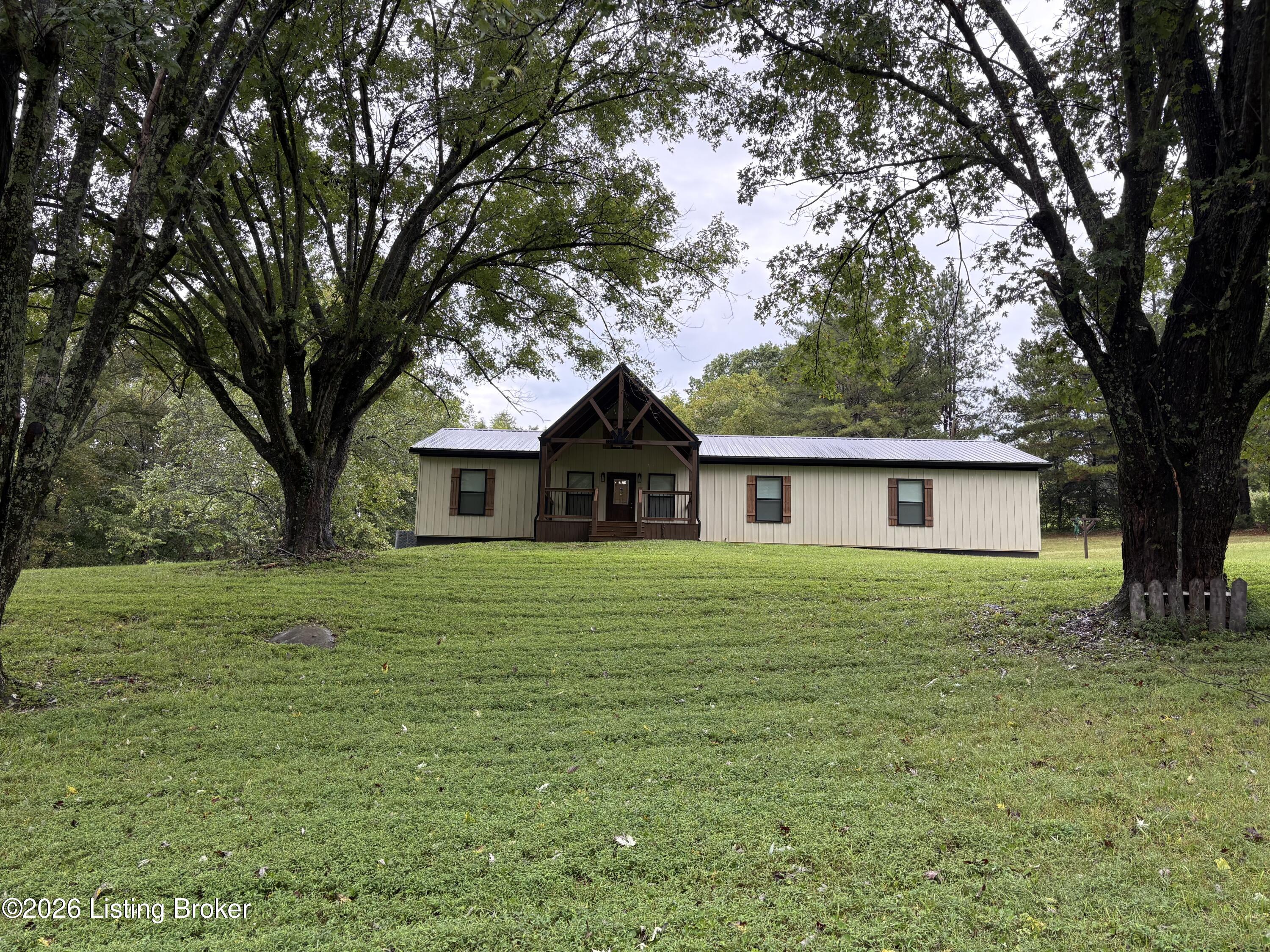 1825 Ky-1385 Property Photo 6