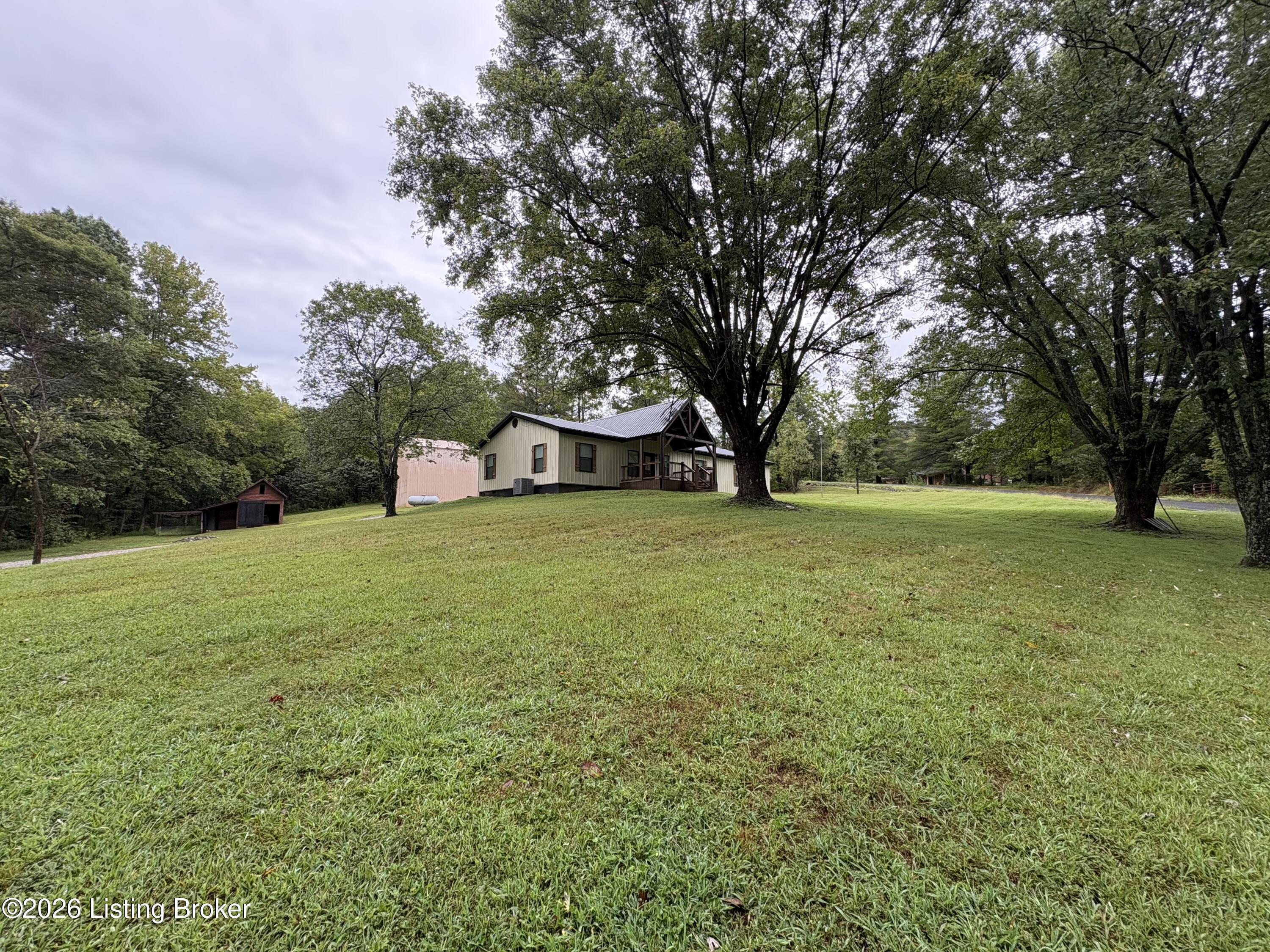 1825 Ky-1385 Property Photo 7
