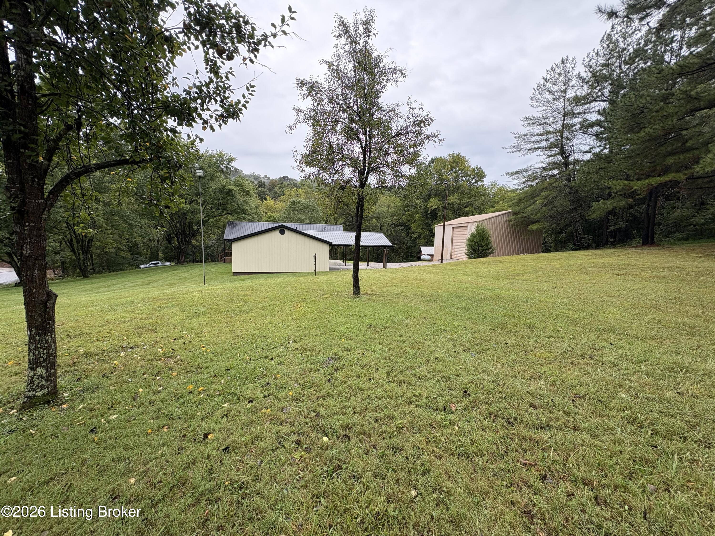 1825 Ky-1385 Property Photo 14