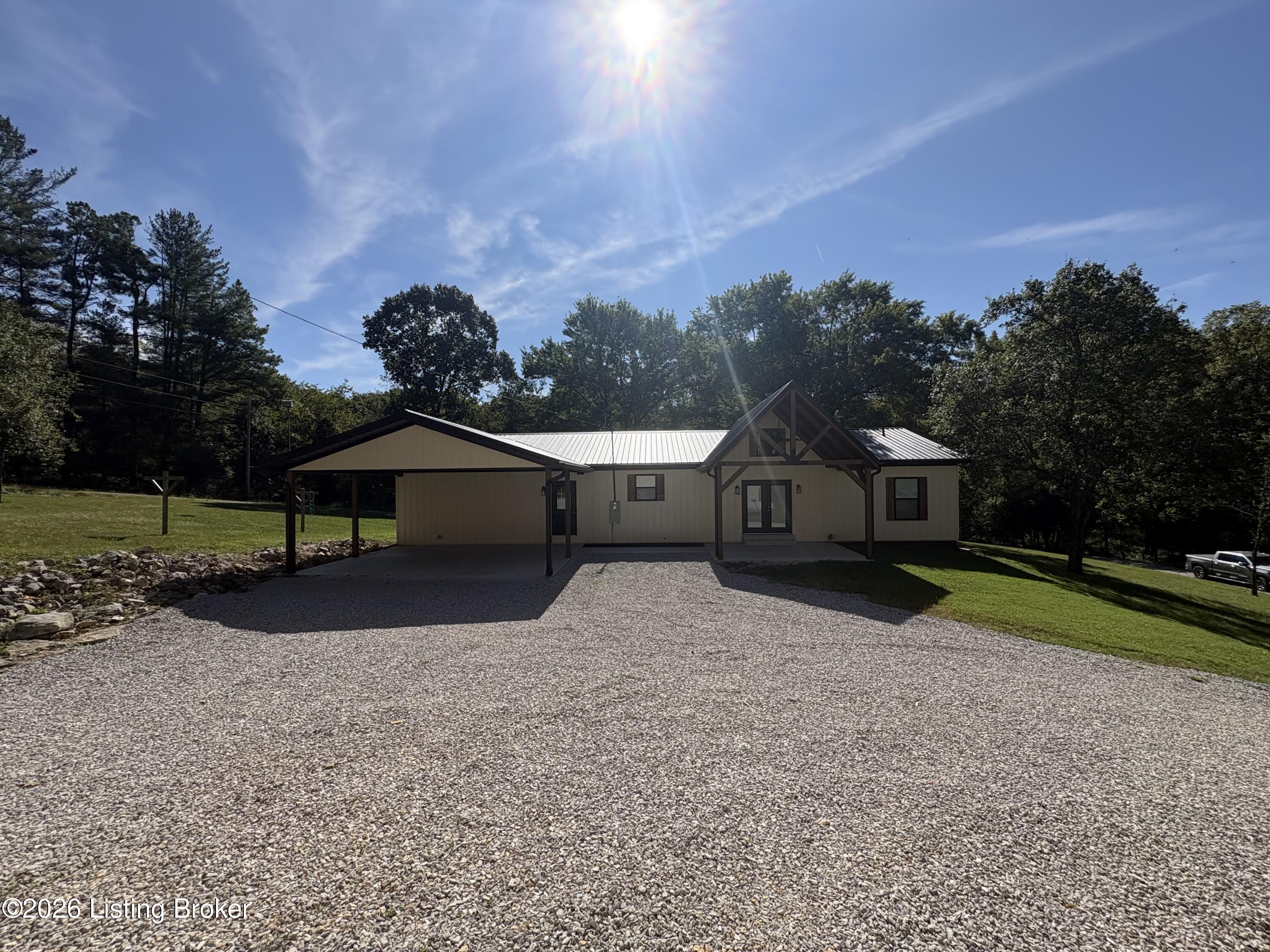 1825 Ky-1385 Property Photo 26