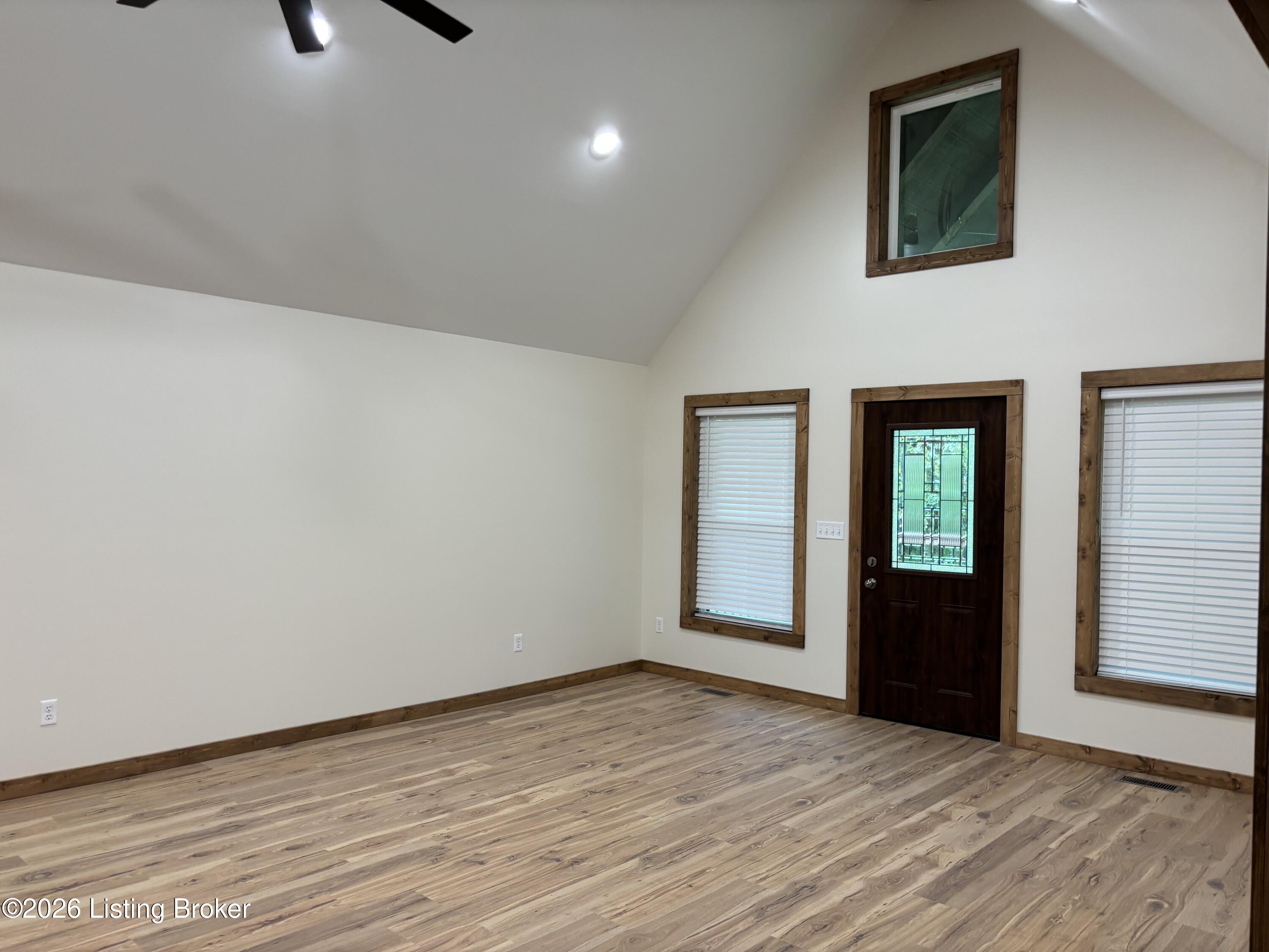 1825 Ky-1385 Property Photo 31