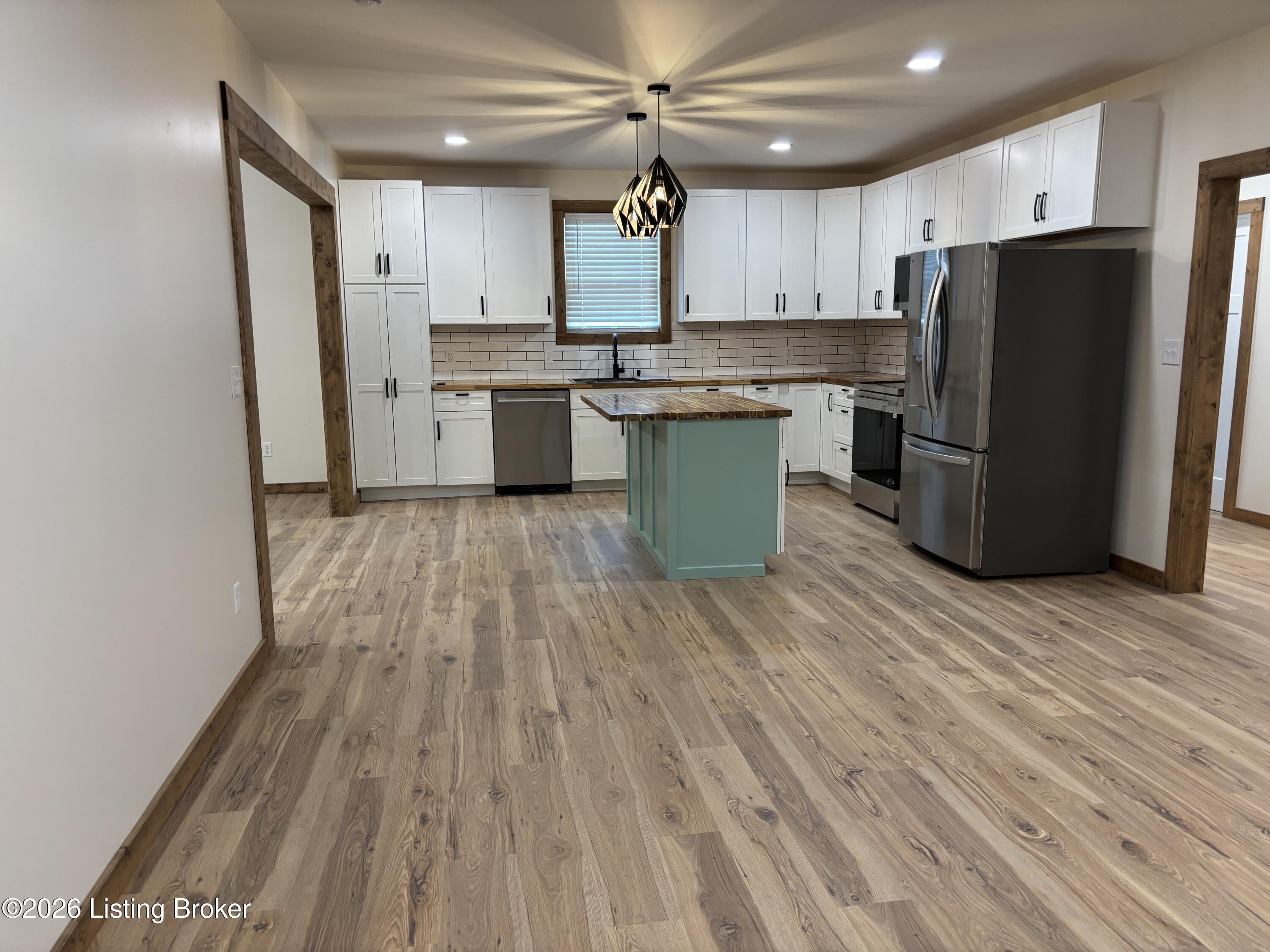 1825 Ky-1385 Property Photo 48