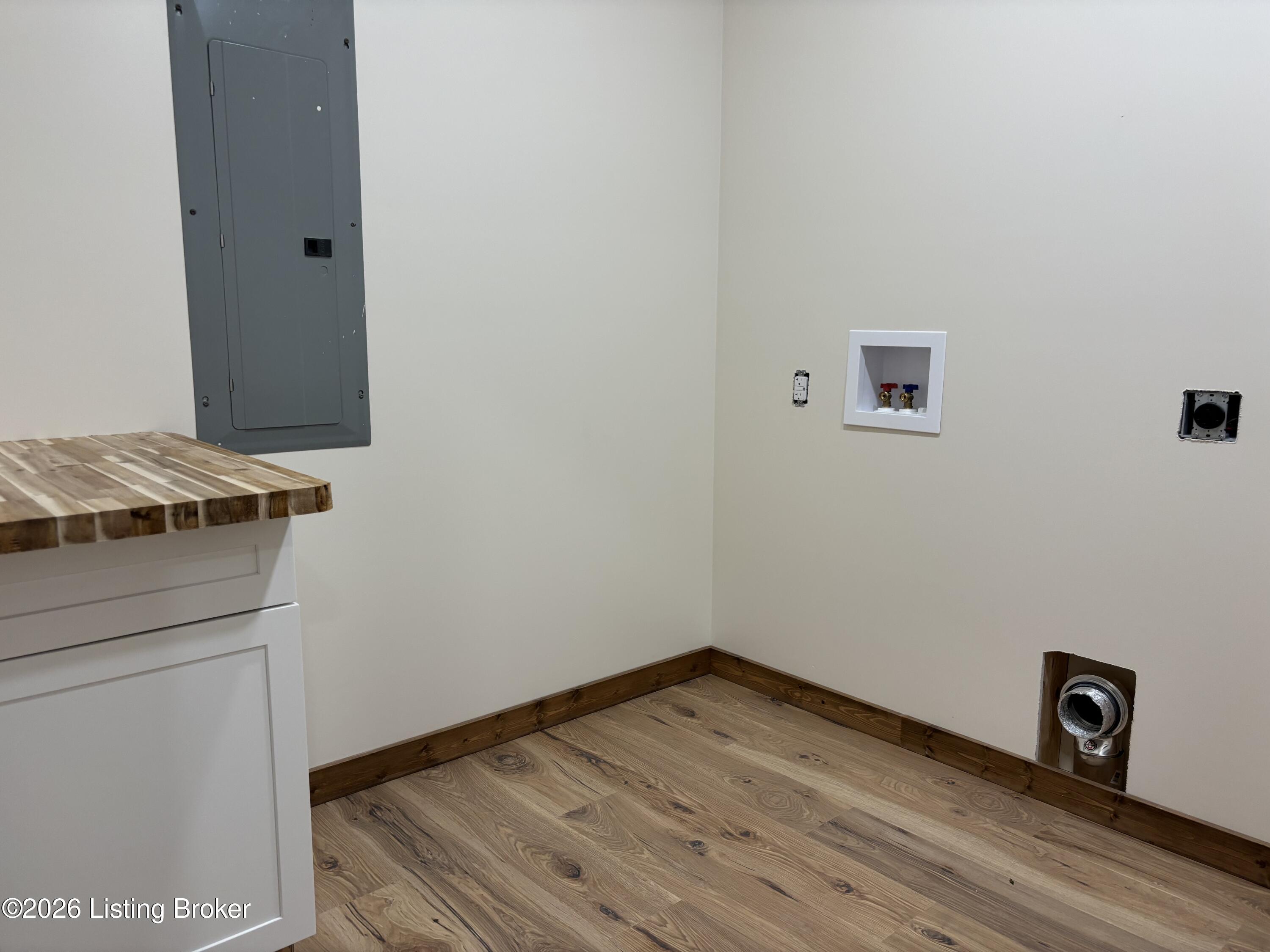 1825 Ky-1385 Property Photo 56