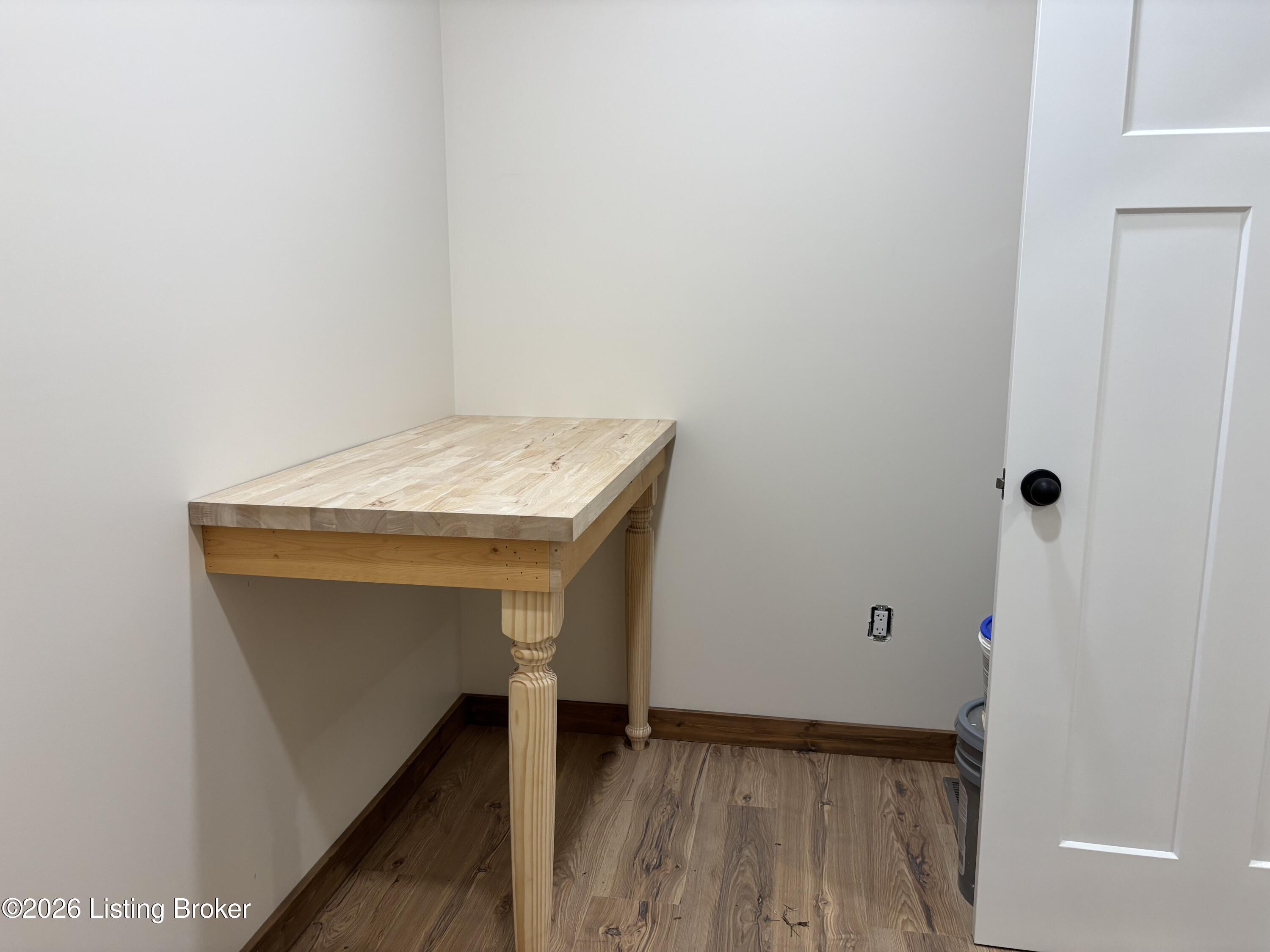 1825 Ky-1385 Property Photo 57