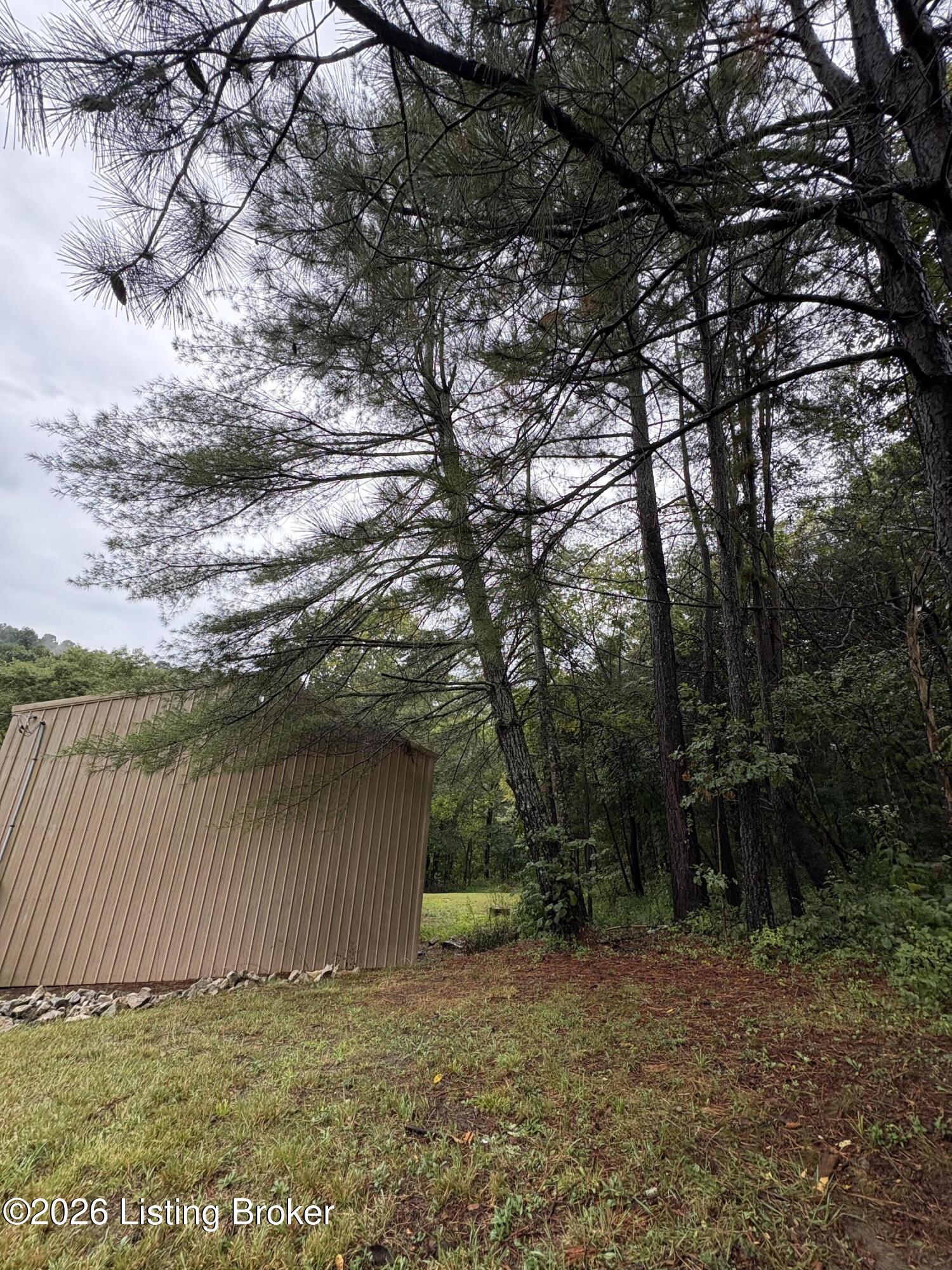 1825 Ky-1385 Property Photo 60