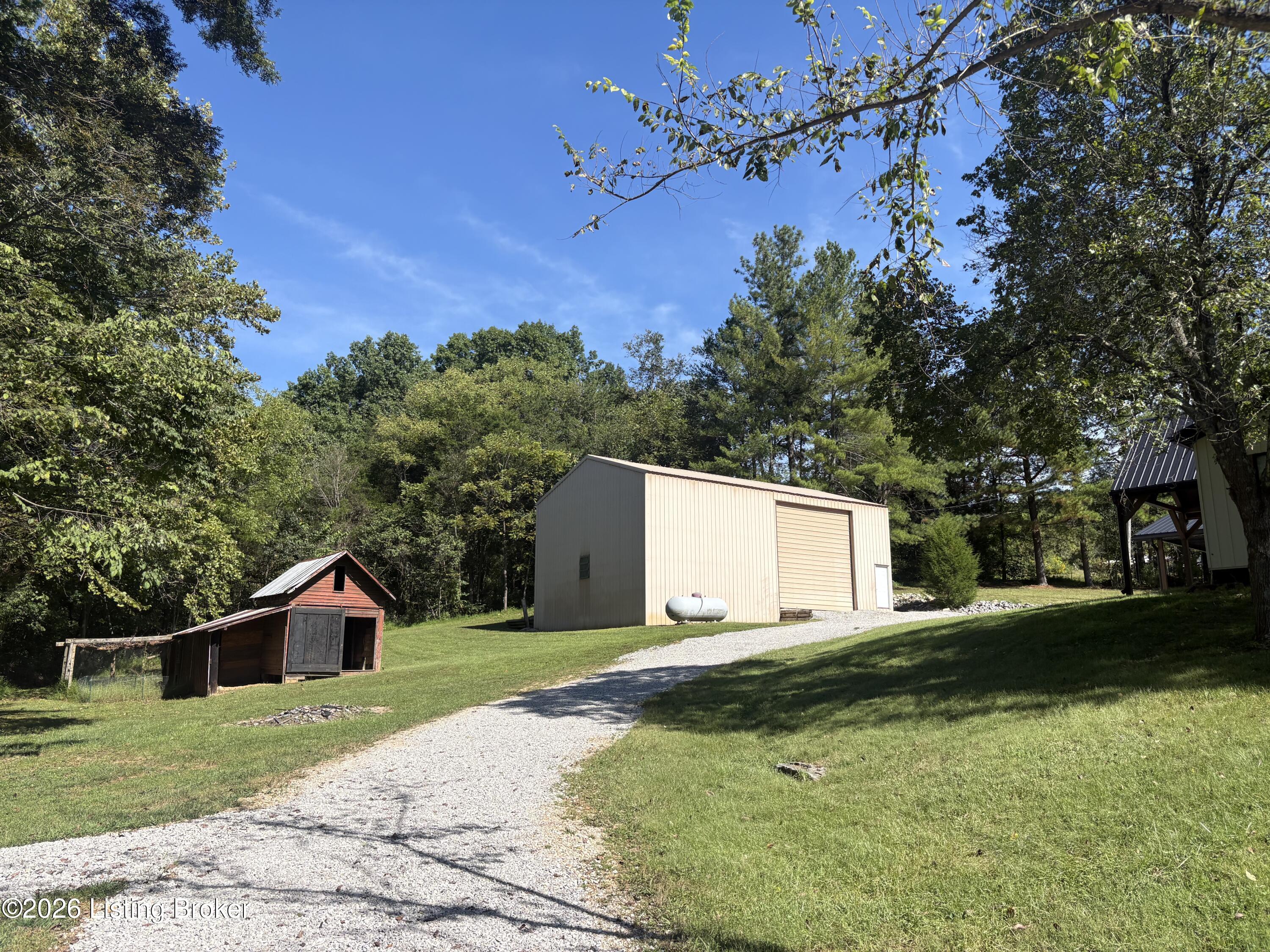 1825 Ky-1385 Property Photo 61