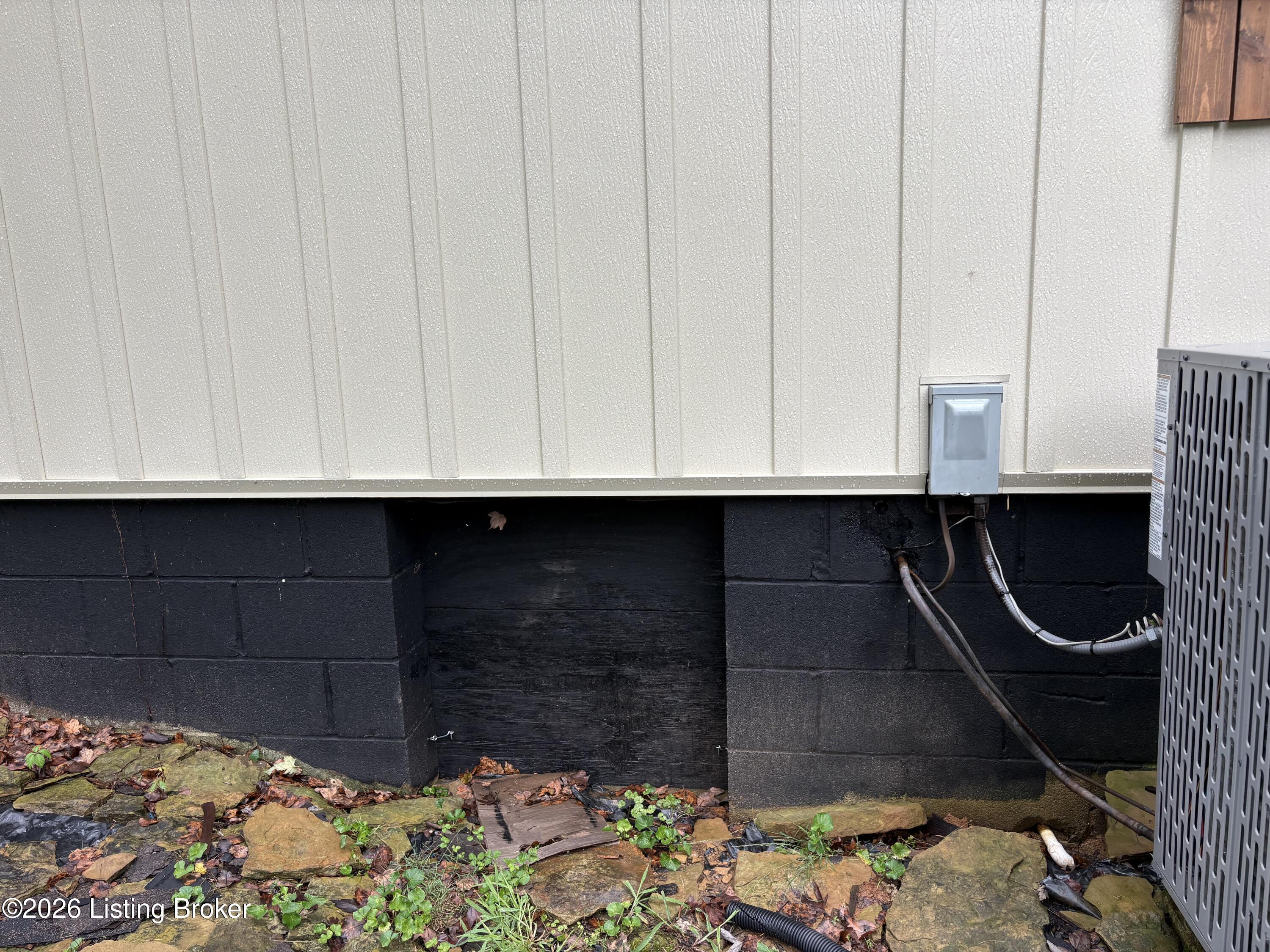 1825 Ky-1385 Property Photo 69