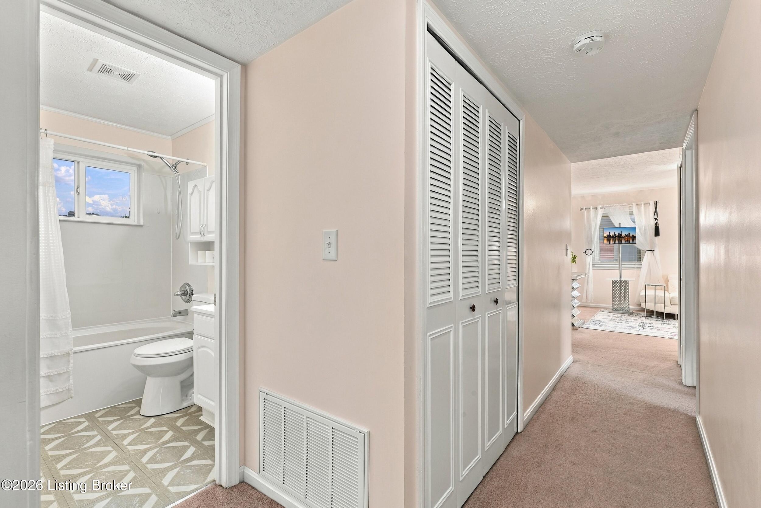 9801 Barnlake Dr Property Photo 13
