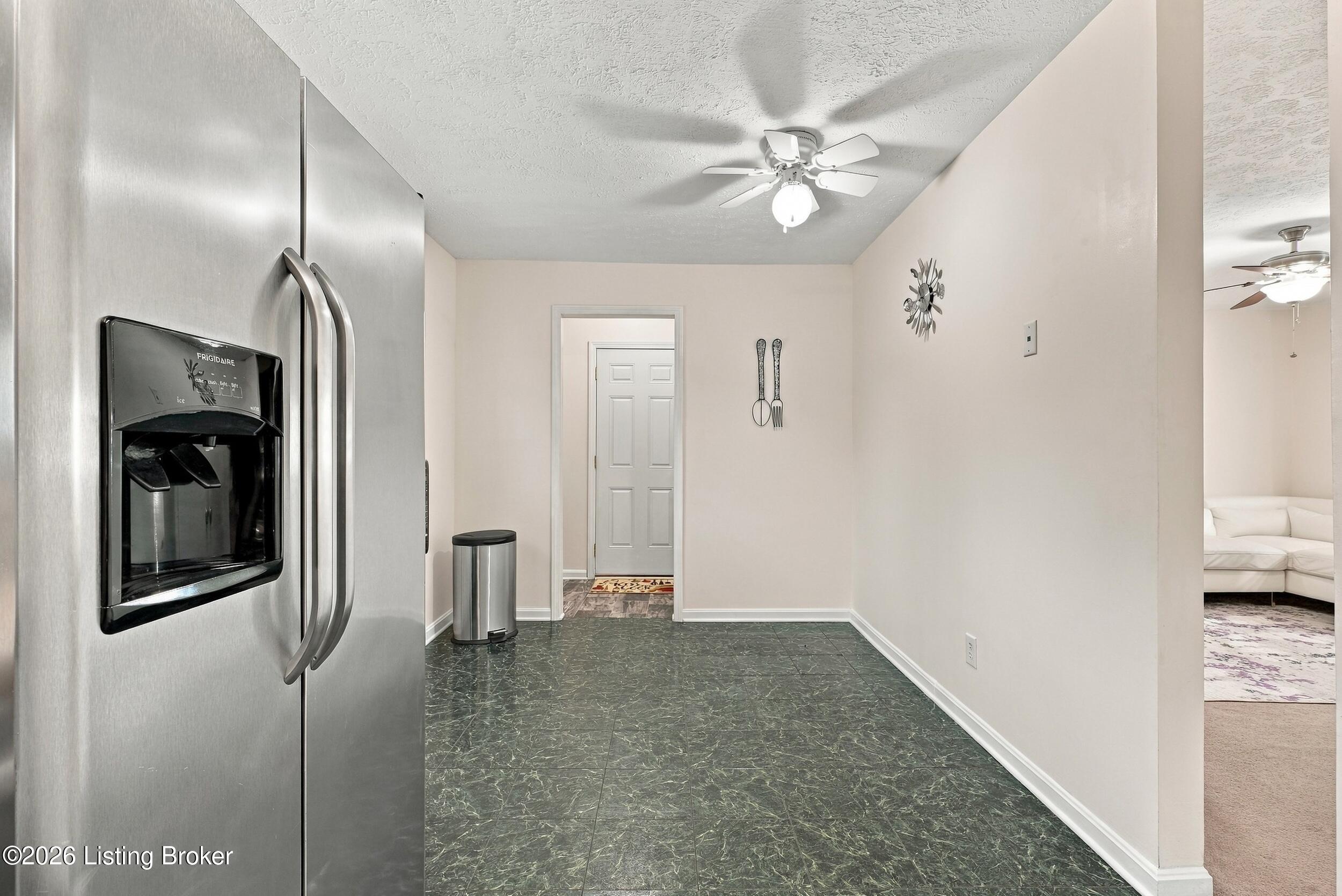 9801 Barnlake Dr Property Photo 23