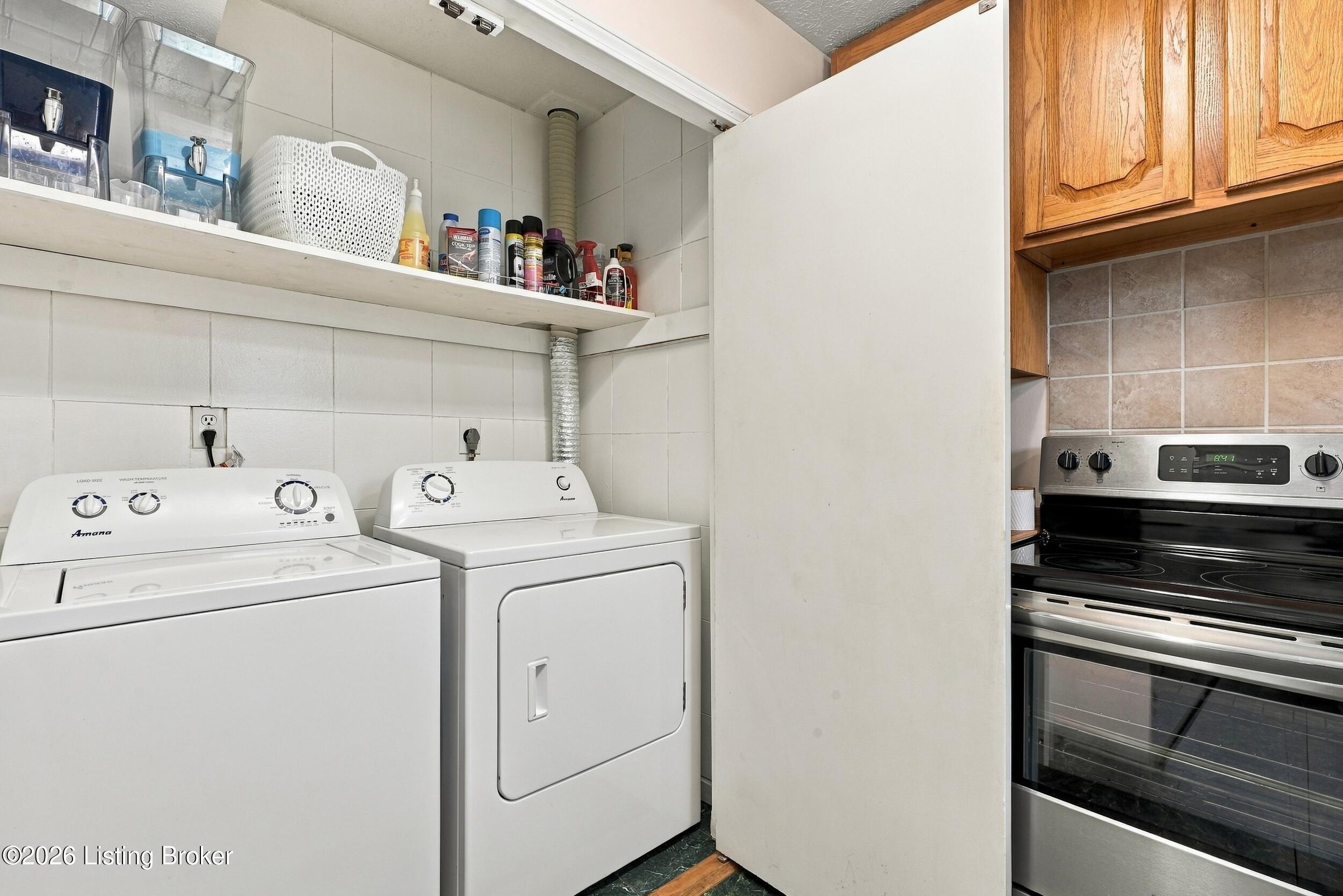 9801 Barnlake Dr Property Photo 30