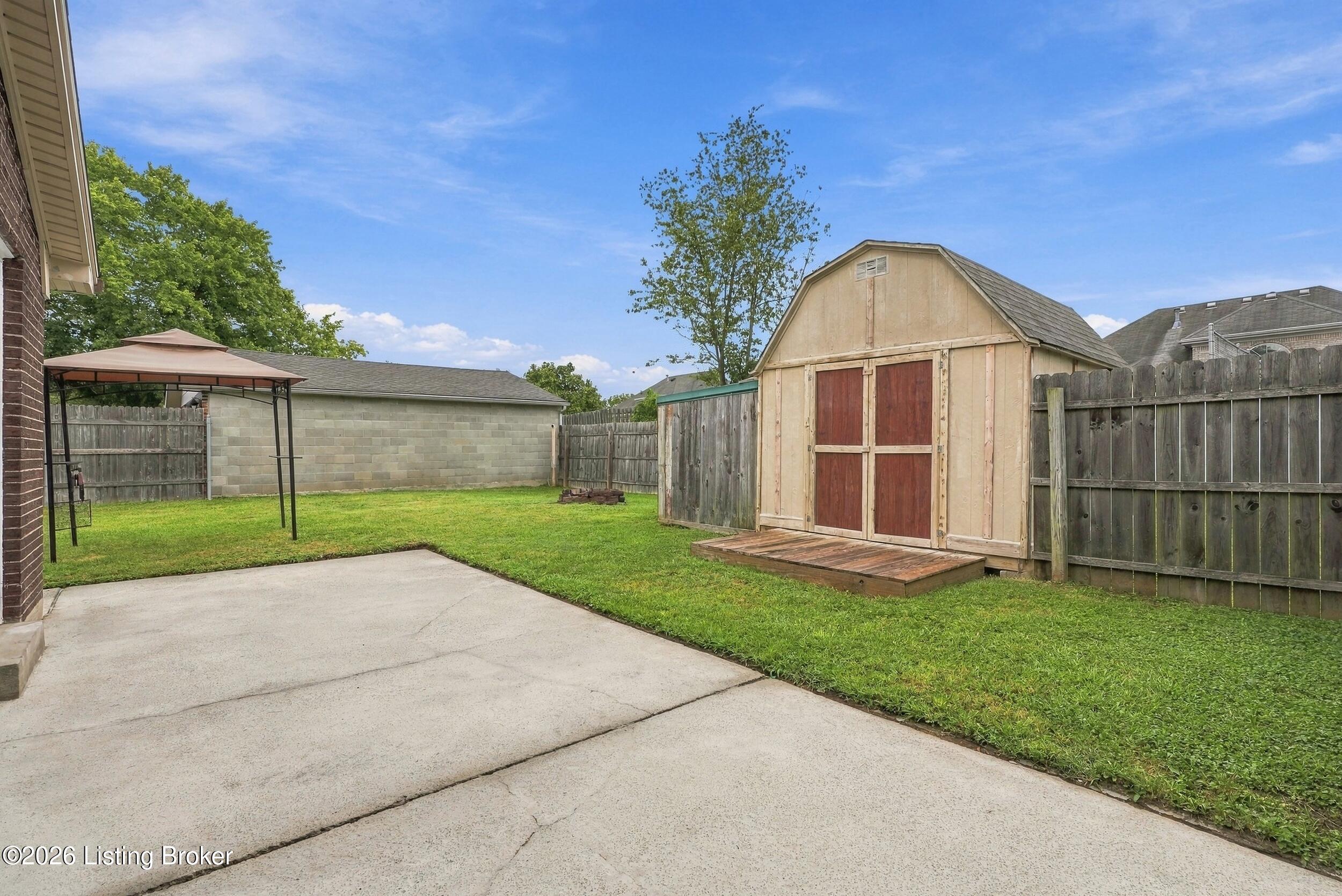9801 Barnlake Dr Property Photo 32