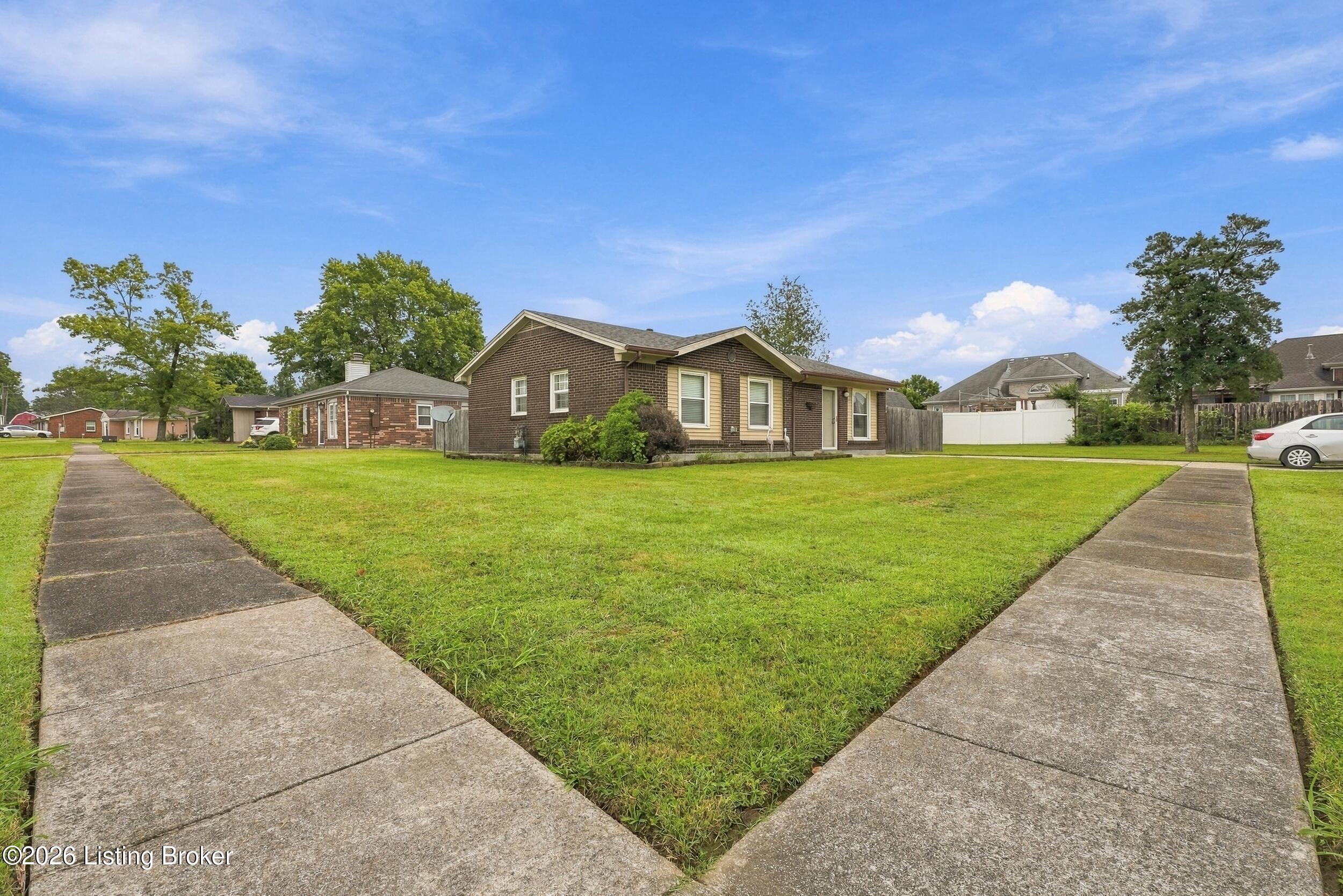 9801 Barnlake Dr Property Photo 36