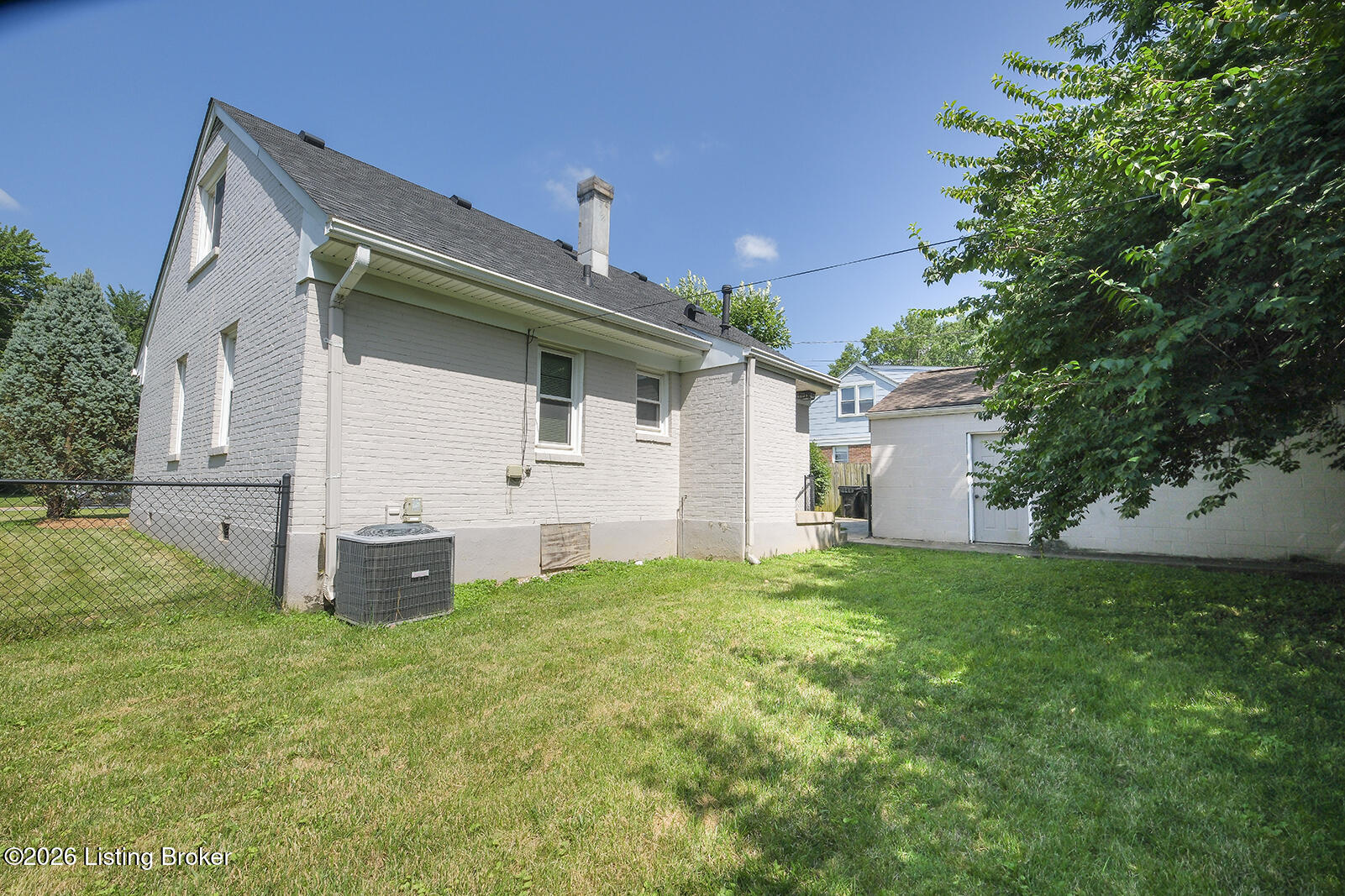 2510 Browns Ln Property Photo 6