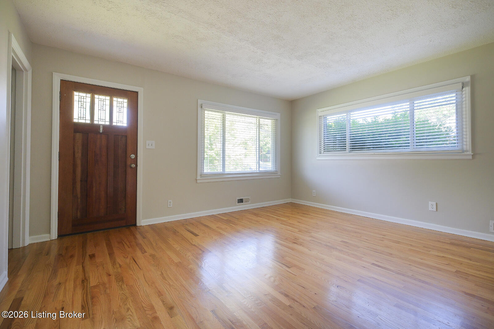 2510 Browns Ln Property Photo 7