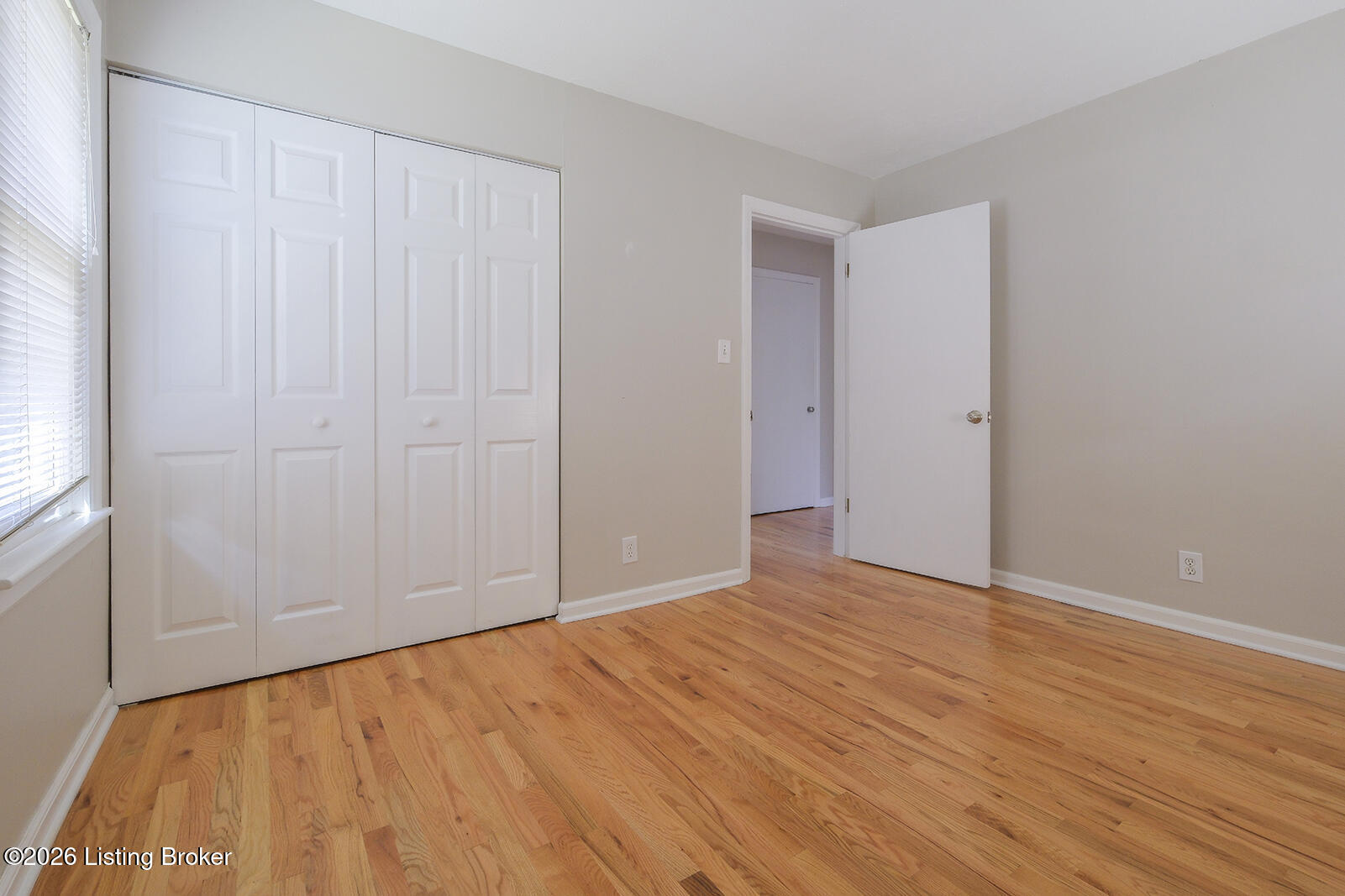2510 Browns Ln Property Photo 13