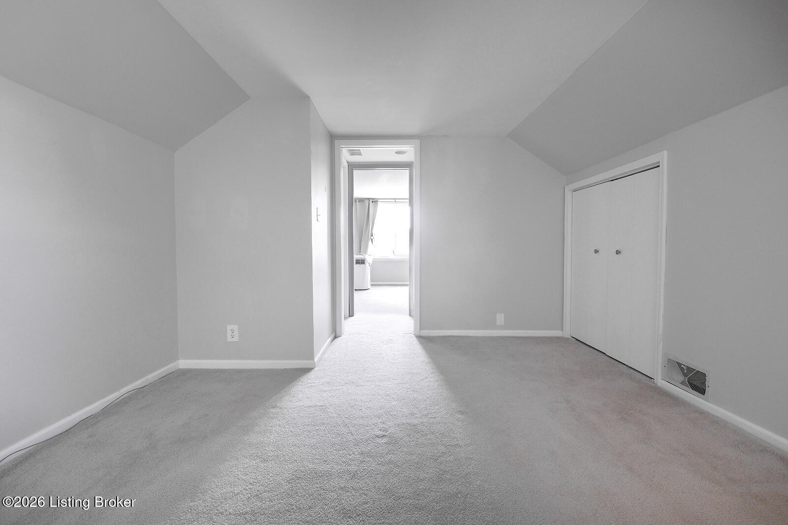 2510 Browns Ln Property Photo 18
