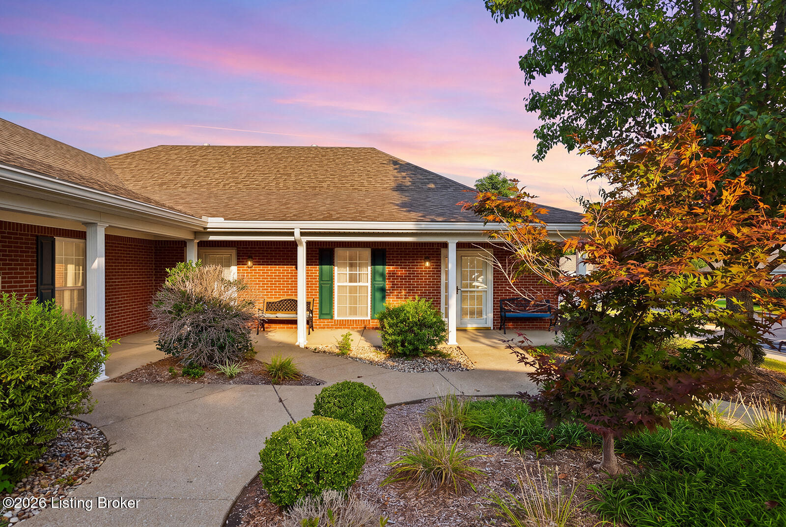 836 Garden Pointe Dr Property Photo 1
