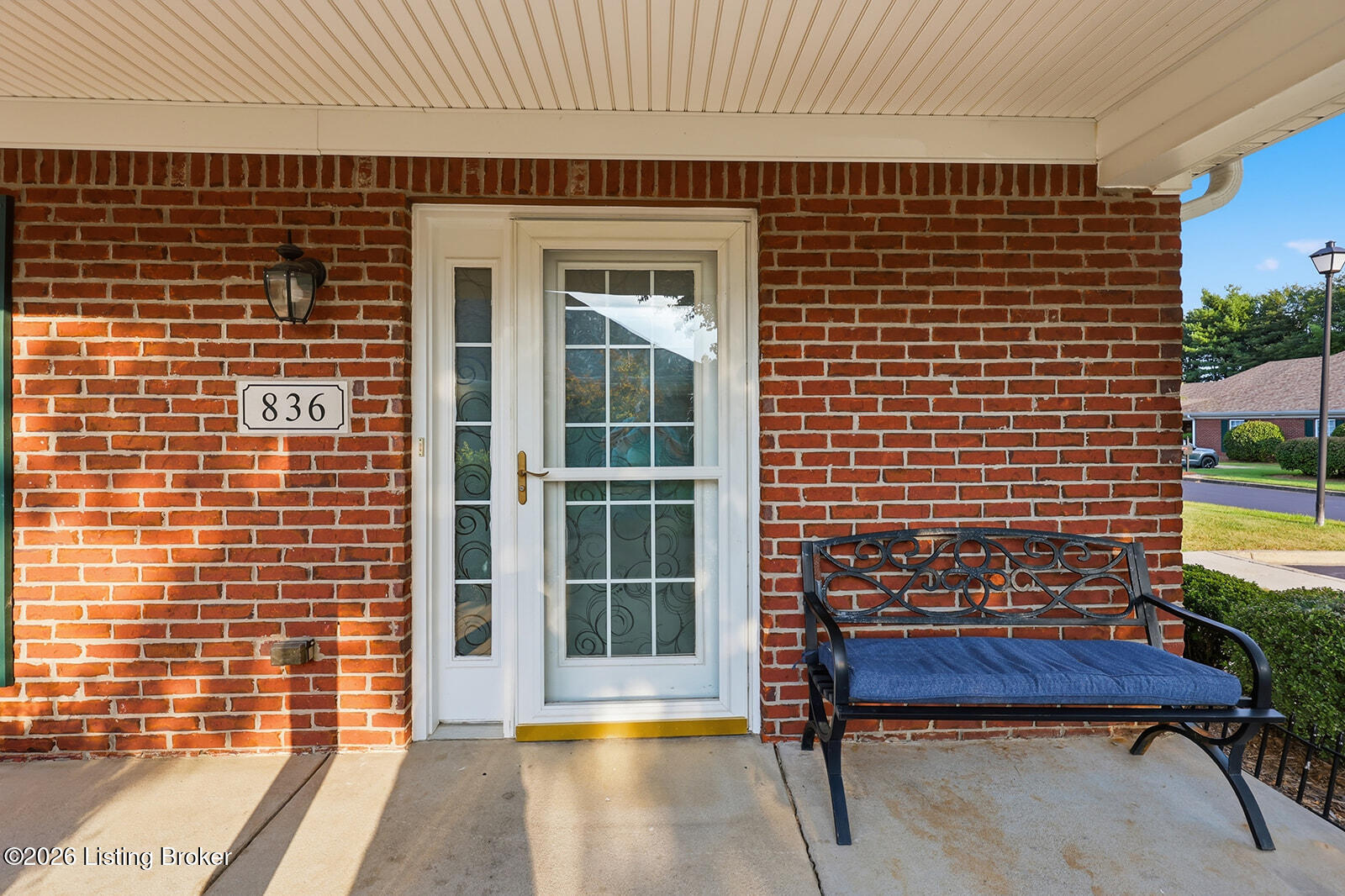 836 Garden Pointe Dr Property Photo 6