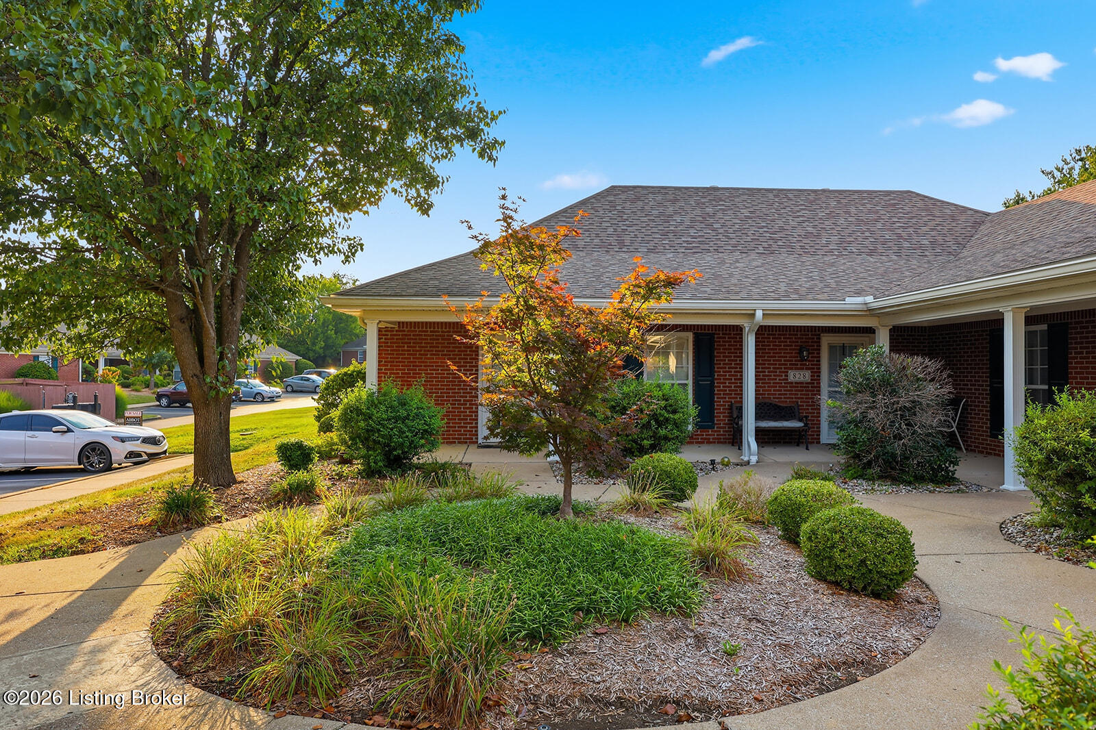 836 Garden Pointe Dr Property Photo 9