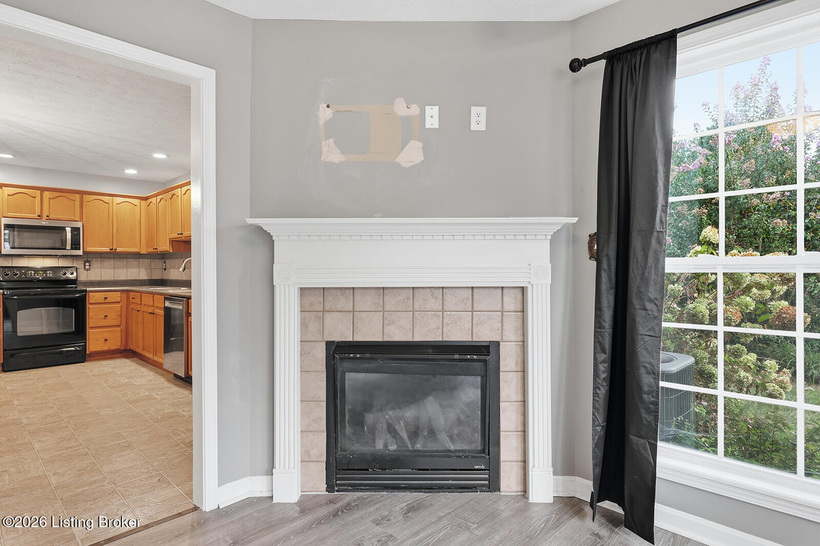 836 Garden Pointe Dr Property Photo 37
