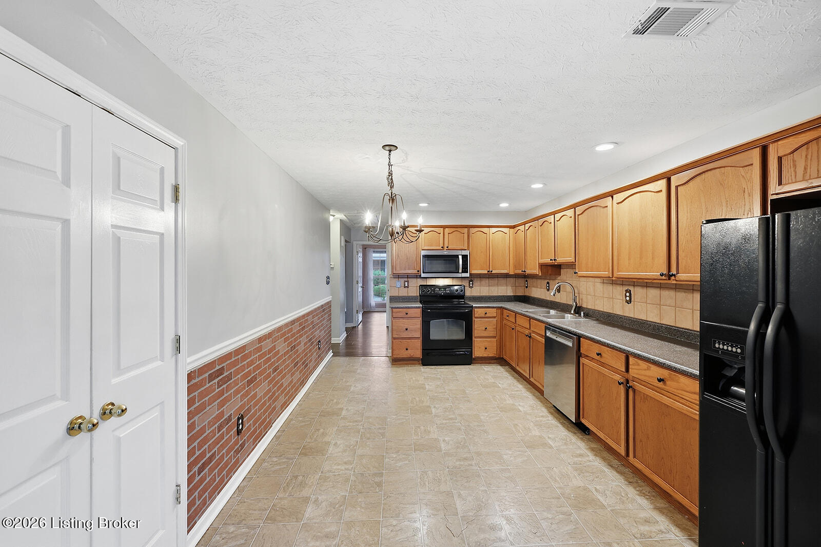 836 Garden Pointe Dr Property Photo 39