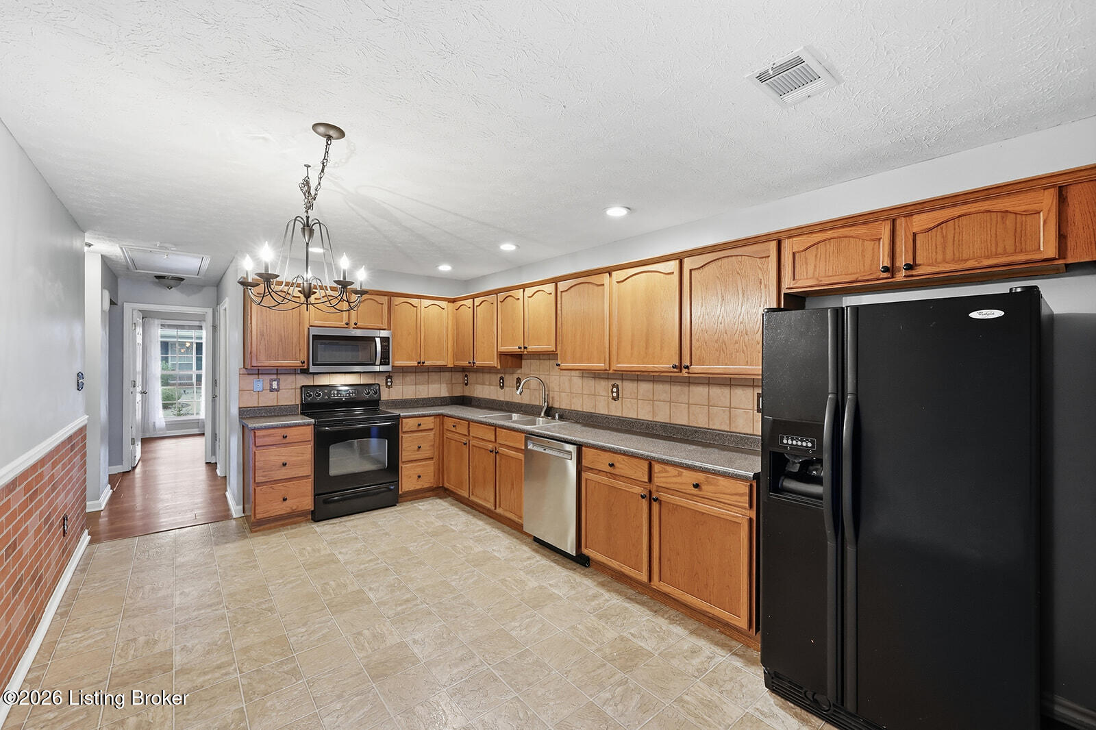 836 Garden Pointe Dr Property Photo 40