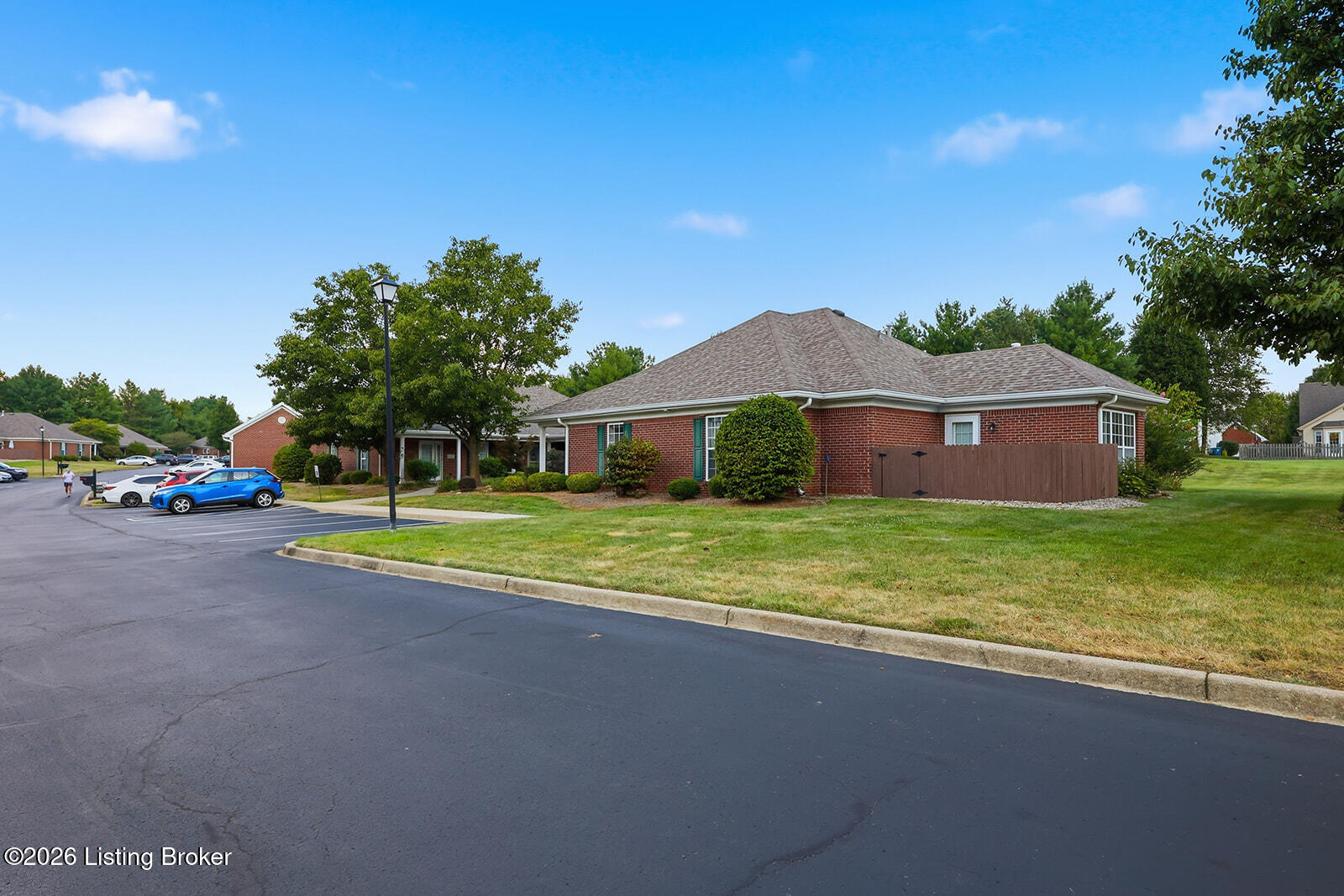 836 Garden Pointe Dr Property Photo 52