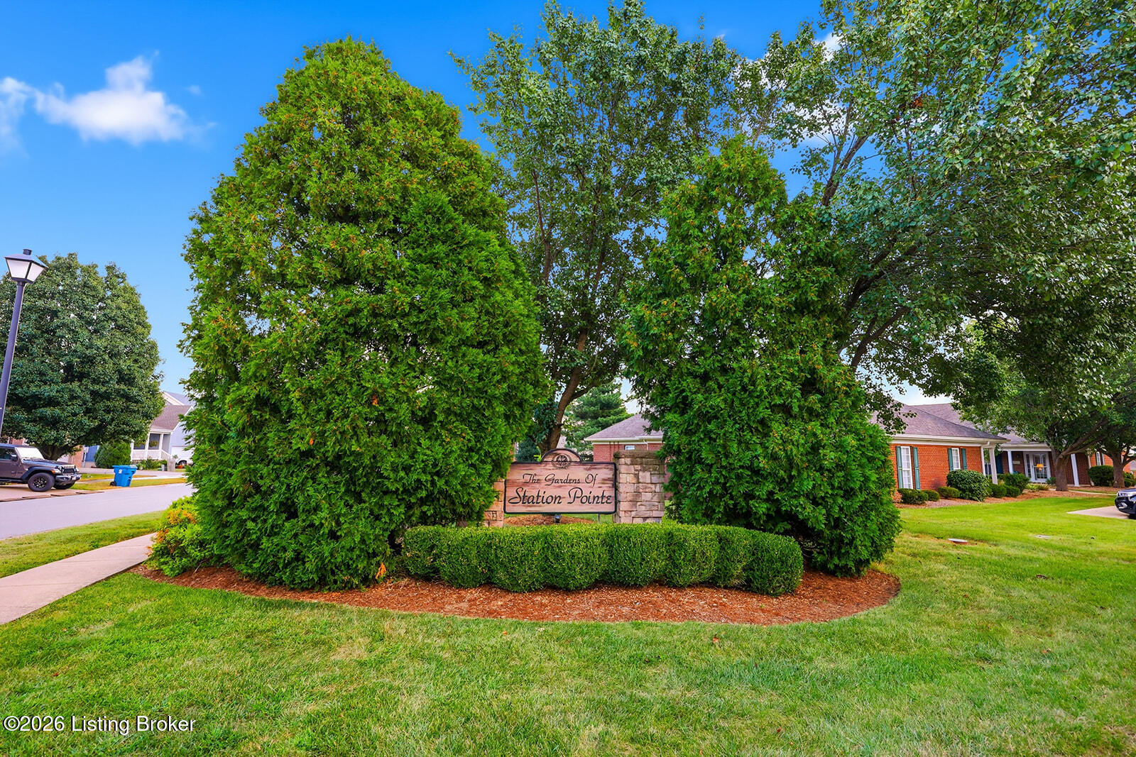 836 Garden Pointe Dr Property Photo 54