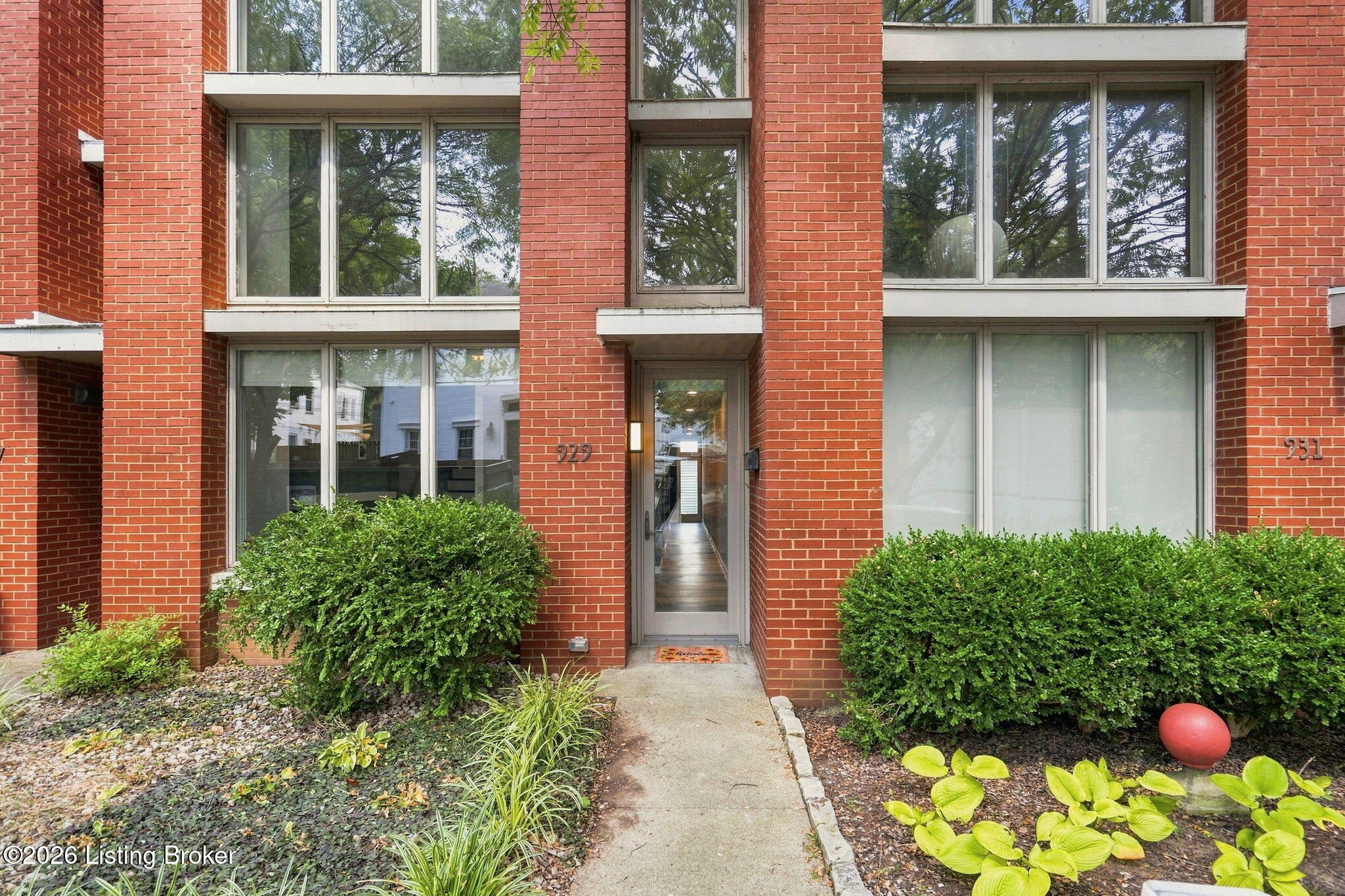 929 Franklin St Property Photo 1