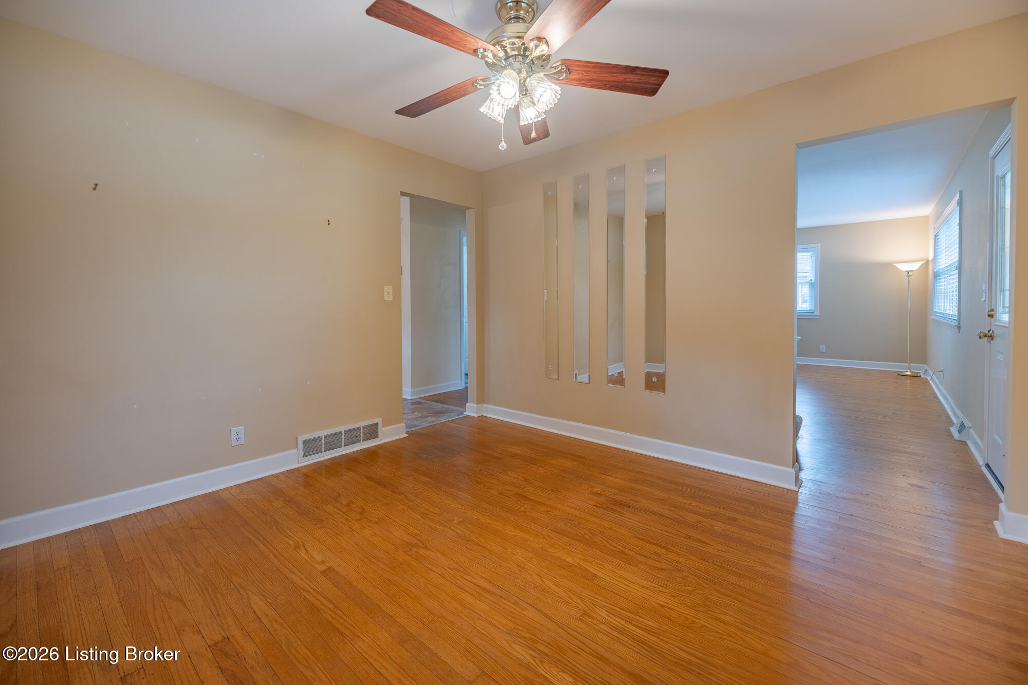 4814 Imperial Terrace Property Photo 10