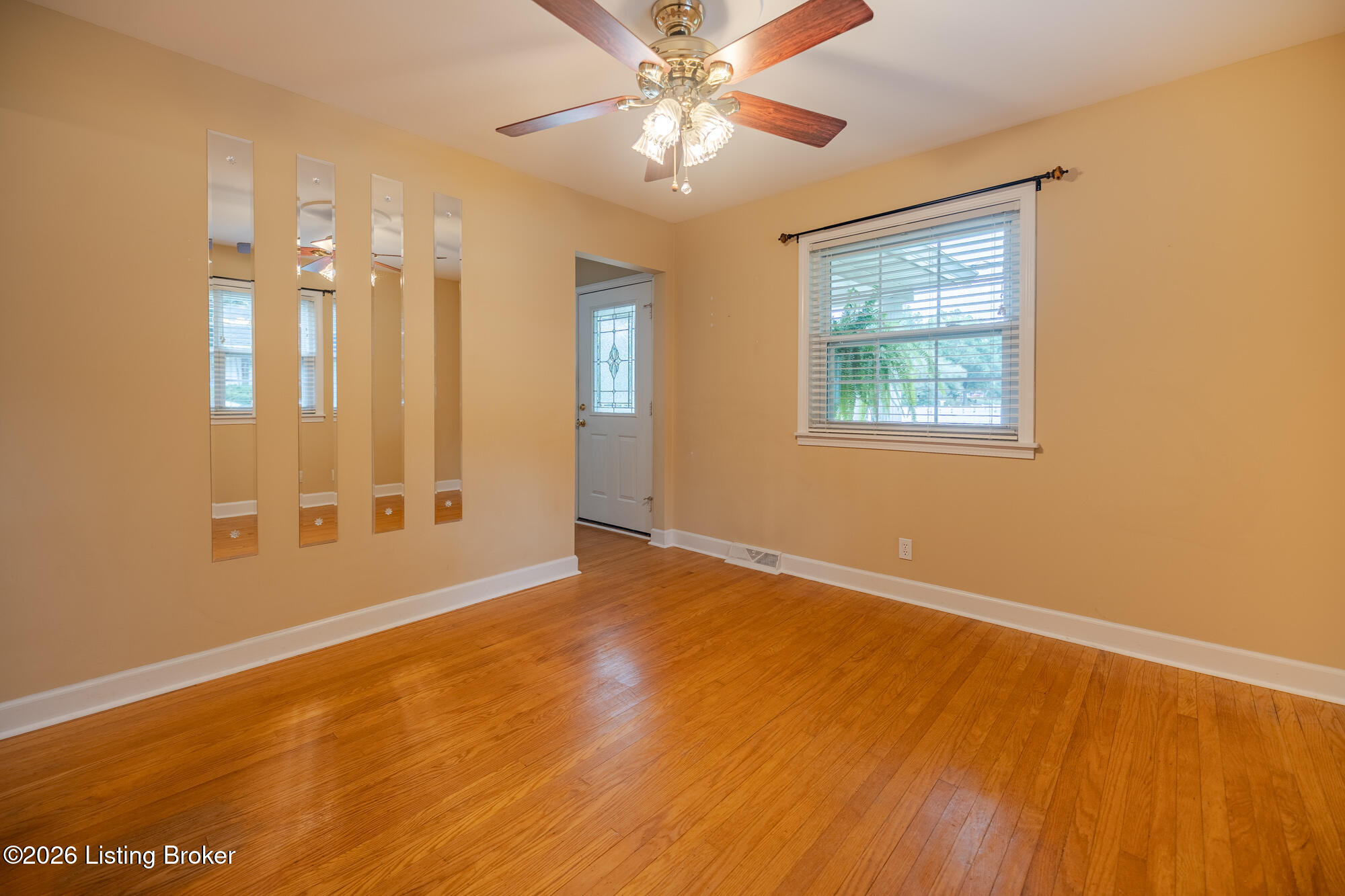 4814 Imperial Terrace Property Photo 11