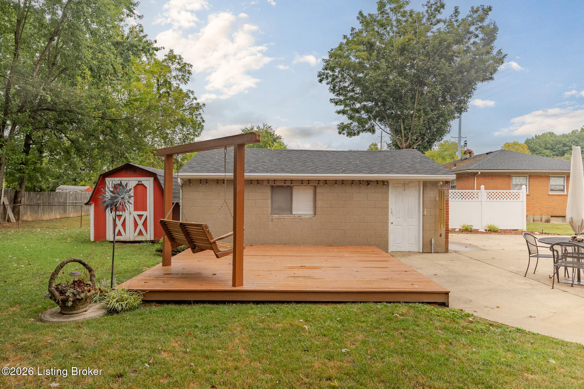 4814 Imperial Terrace Property Photo 32