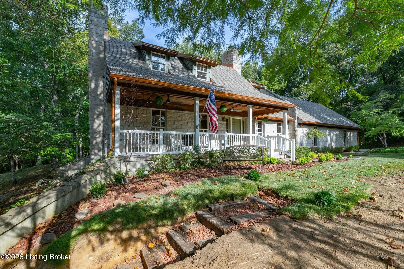 2028 Wooldridge Ferry Rd Property Photo 2