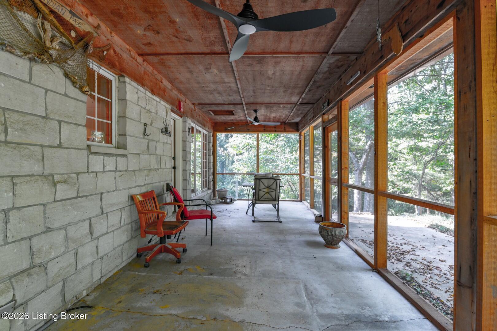 2028 Wooldridge Ferry Rd Property Photo 16