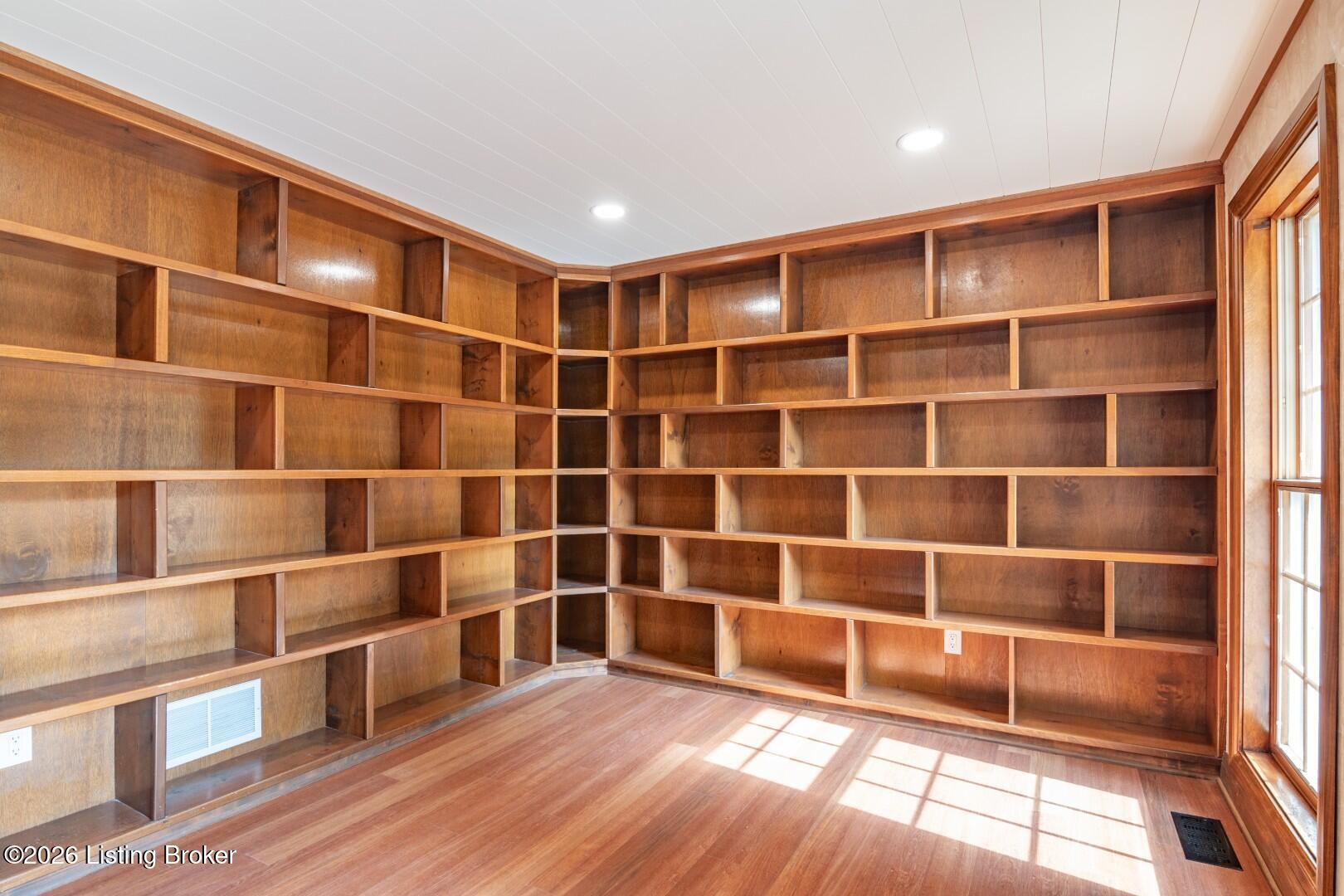 2028 Wooldridge Ferry Rd Property Photo 40
